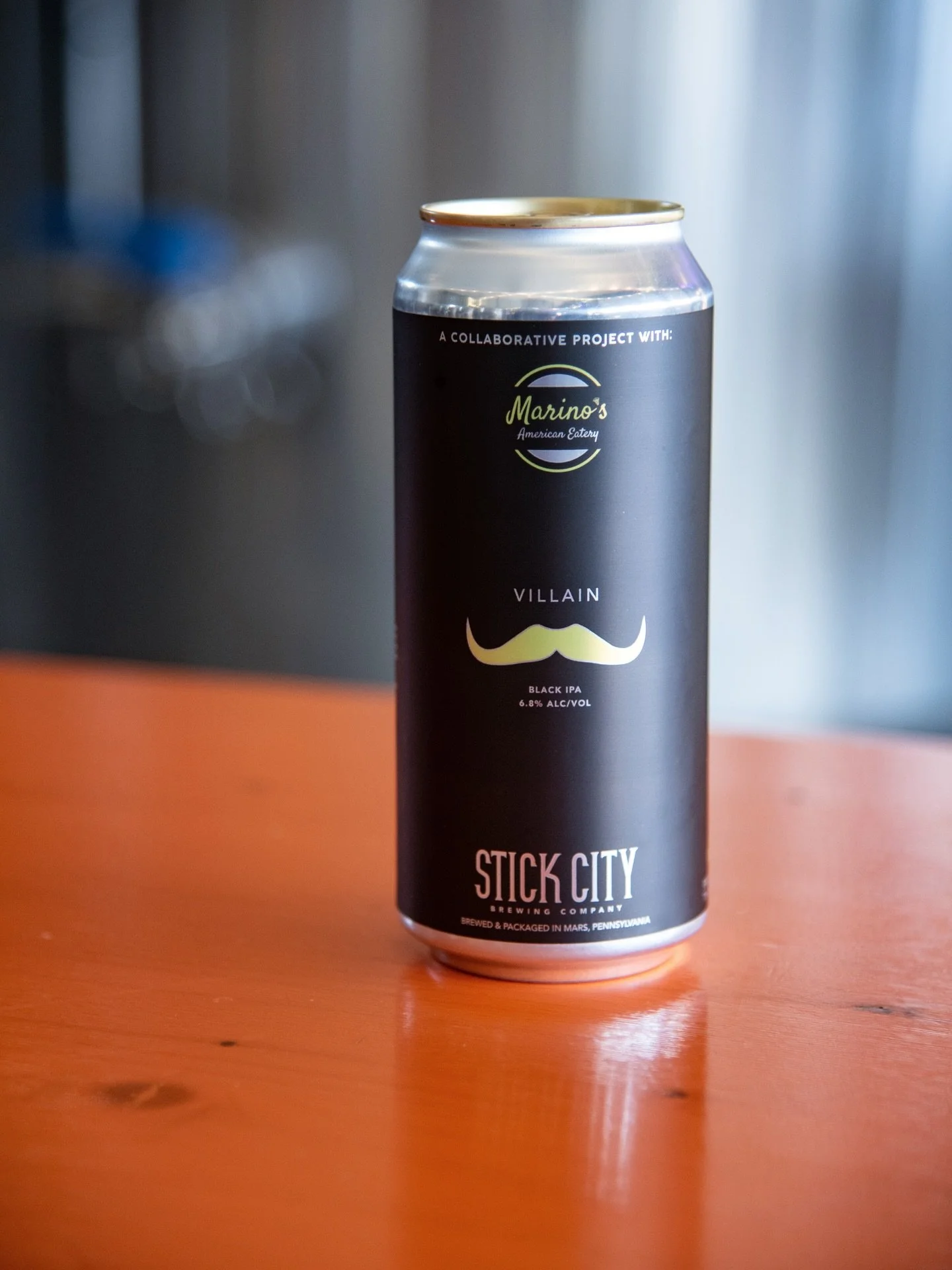 Villain | Black IPA | 6.8% alc/vol
.
On Black Friday, we enjoy the true-to-style, Black IPA collaborative beer (@marinosamericaneatery), 𝐕𝐈𝐋𝐋𝐀𝐈𝐍.
.
A style also known as Cascadian Dark Ale, it brings a dark &amp; hoppy aroma and flavor reminis