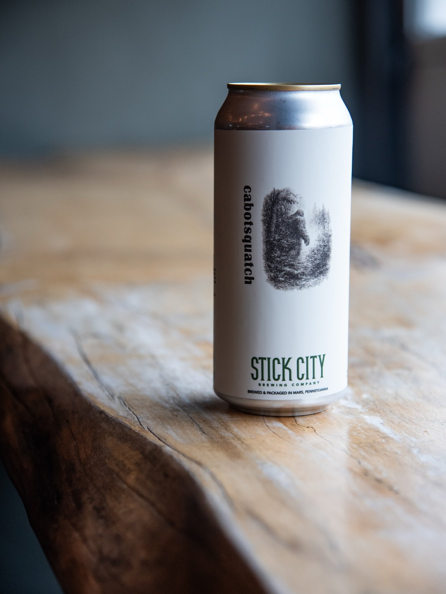 CABOTSQUATCH | Brown Ale | 5.8%
.
The one is back.  And it never comes easily and without surprise.  This round was particularly surprising.
.
The beer - classic Brown Ale with all the balanced and fluffy bready, carmelly, and chocolately notes one e