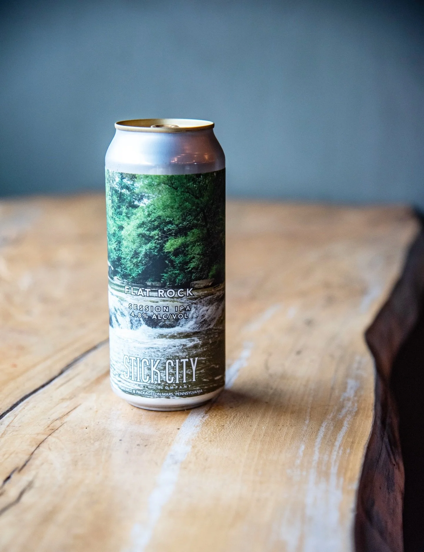 Flat Rock | Session IPA | 4.8%
.
It has been quite awhile for this one.  Flat Rock is a hop-forward session IPA bringing a big hoppy aroma and flavor in a small, approachable package. A simple grist of Barley &amp; oat makes it all work together.
.
B