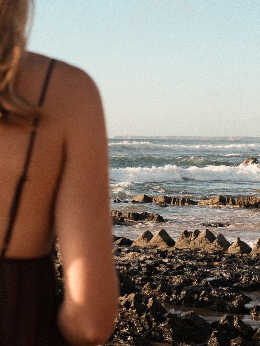 missing portugal means missing the sun on my skin, the smell of the ocean, and my morning walks through the little village i called home for a few months.

it&rsquo;s missing the pastel de batata doce i&rsquo;d order at the local bakery, the fresh or