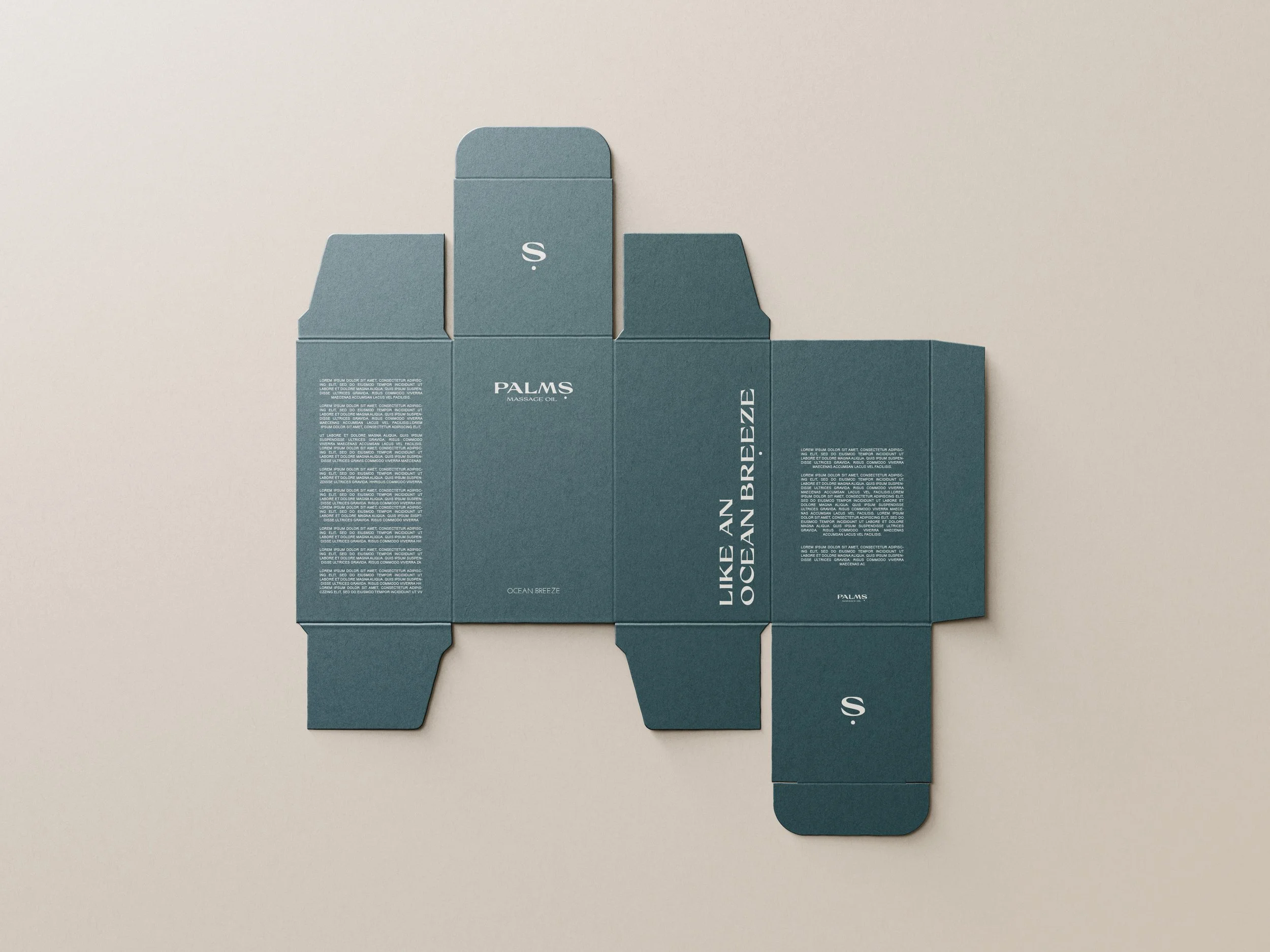 Flache, grünfarbene Verpackung für ein Produkt namens "Palms Air Massage Oil" mit dem Slogan "Like an Ocean Breeze". Der Karton ist ungefaltet und zeigt mehrere Flächen mit Text.