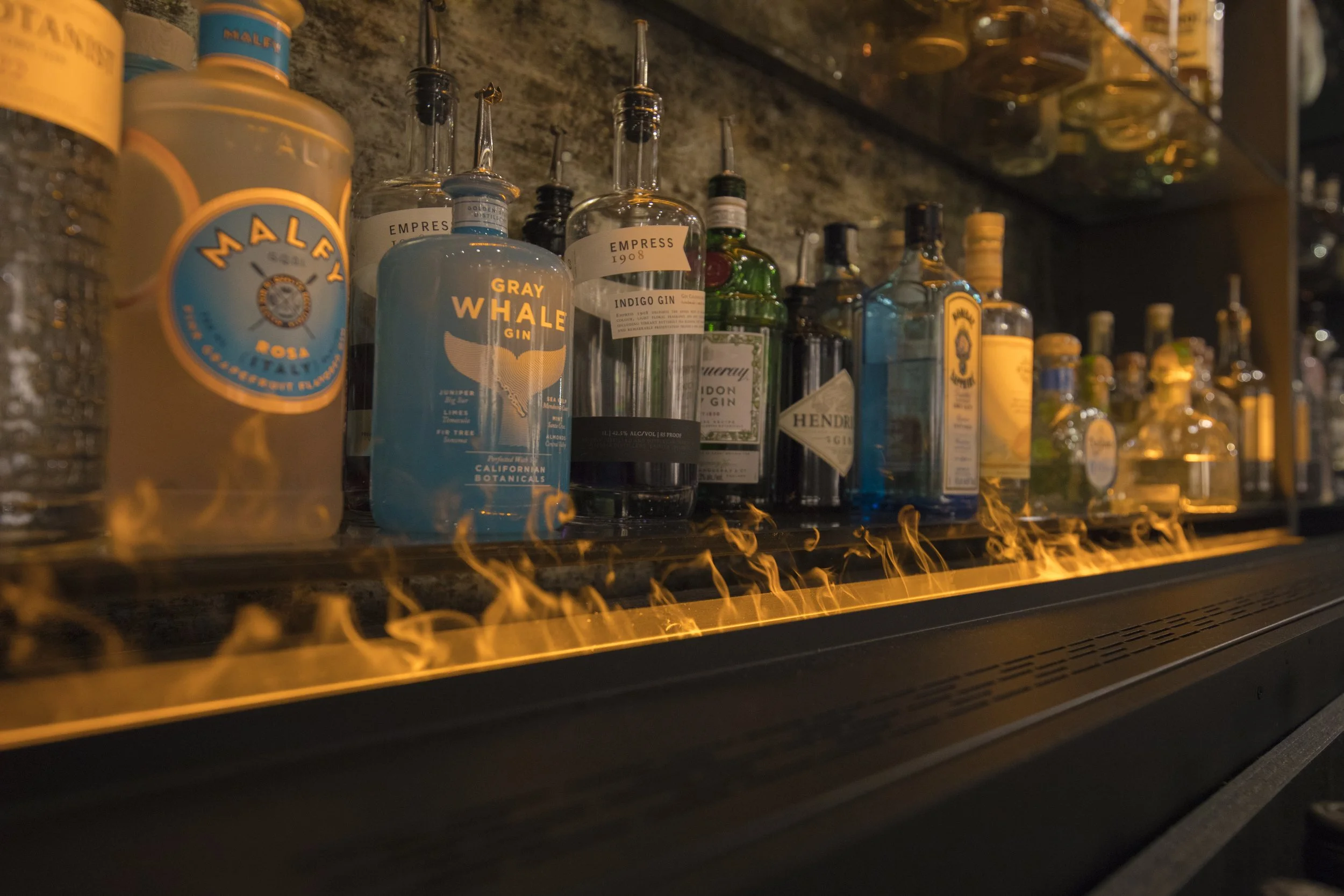 studio skia  Design Wine Line 6.jpeg