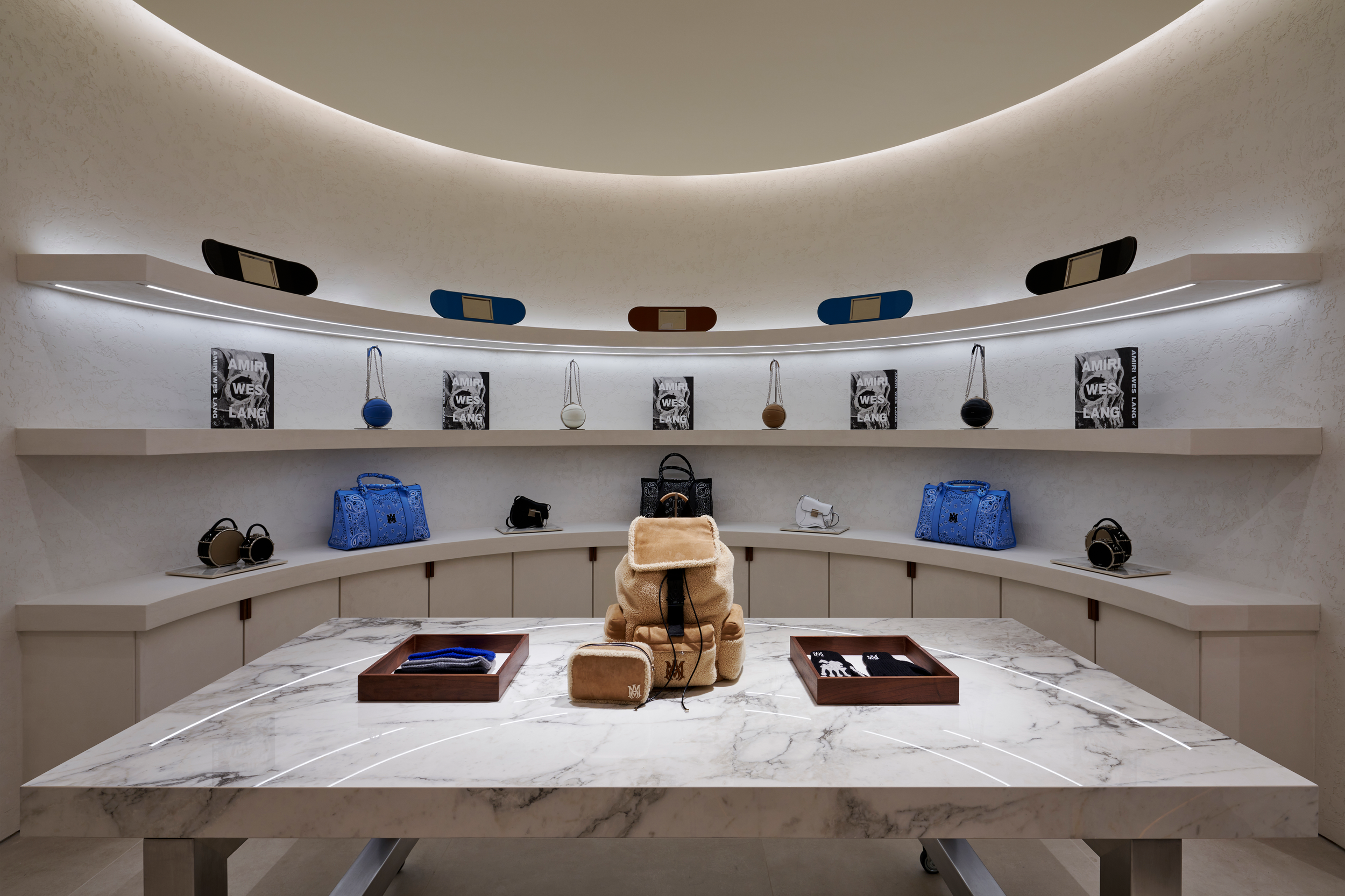 230203_Amiri_Chicago-027.png