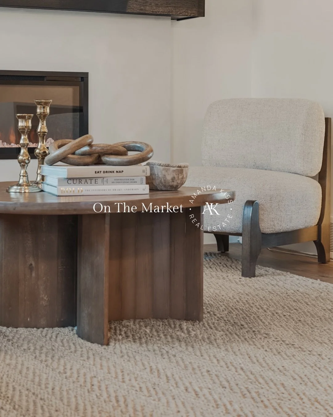 The Cochrane community of Heartland has been on a roll lately and this one proves it.

Quiet cul-de-sac. Wide welcoming foyer. Black metal stair rails that give you that little &ldquo;okay yes&rdquo; feeling the second you walk in.

The kitchen is ex