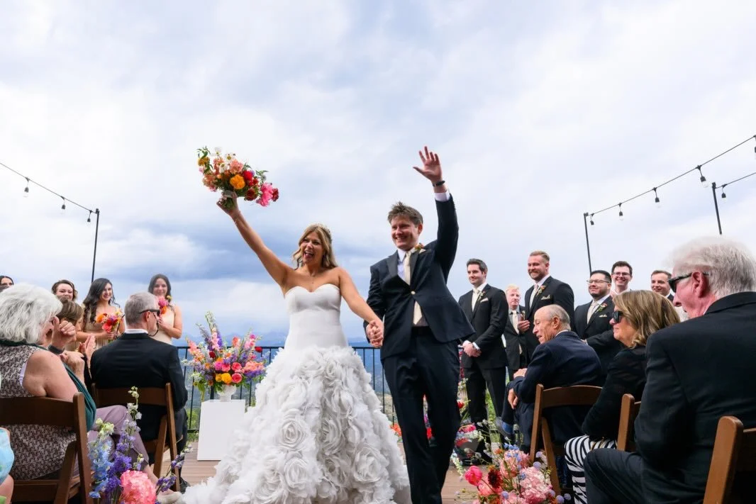 Alexis + Dan

What an incredible wedding day this was!
Even though we had some rain early on, the clouds parted for their ceremony and they had that gorgeous mountain backdrop that comes with getting married at North Star Gatherings.

And Alexis thou