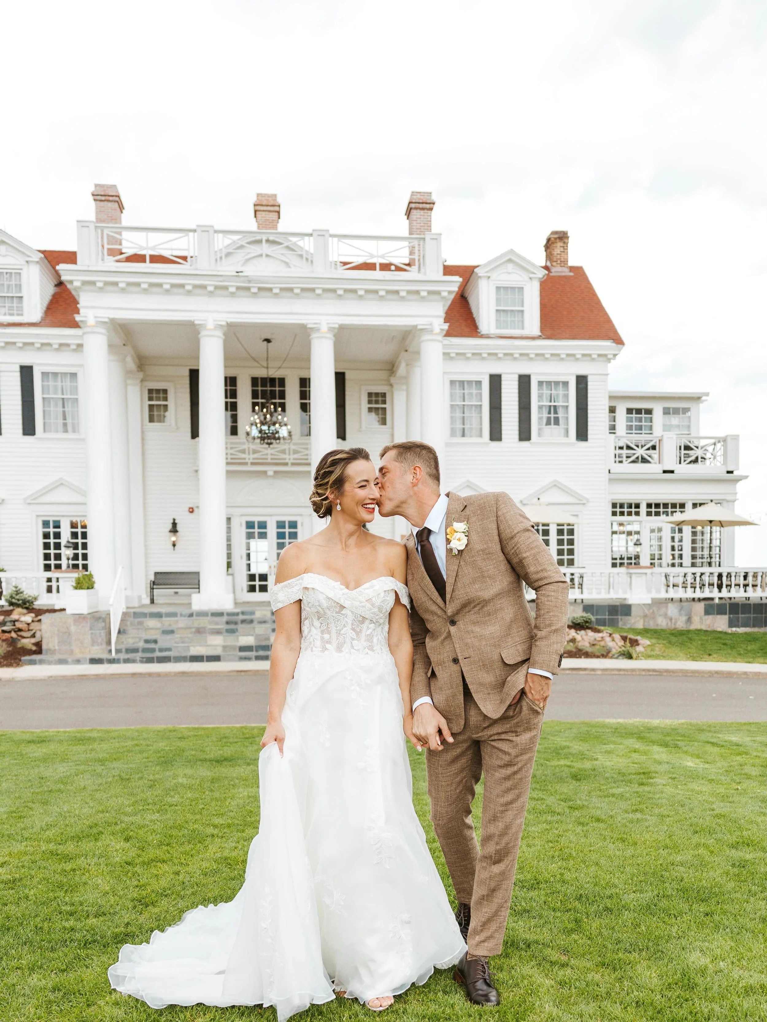 Romana + Ryan
5.9.26

I can&rsquo;t even begin to explain how much I loved this day and this couple!!!! 

I&rsquo;m so thankful to have gotten to be a small part of this wedding, to get to witness the joy + love that filled the venue, it was truly a 