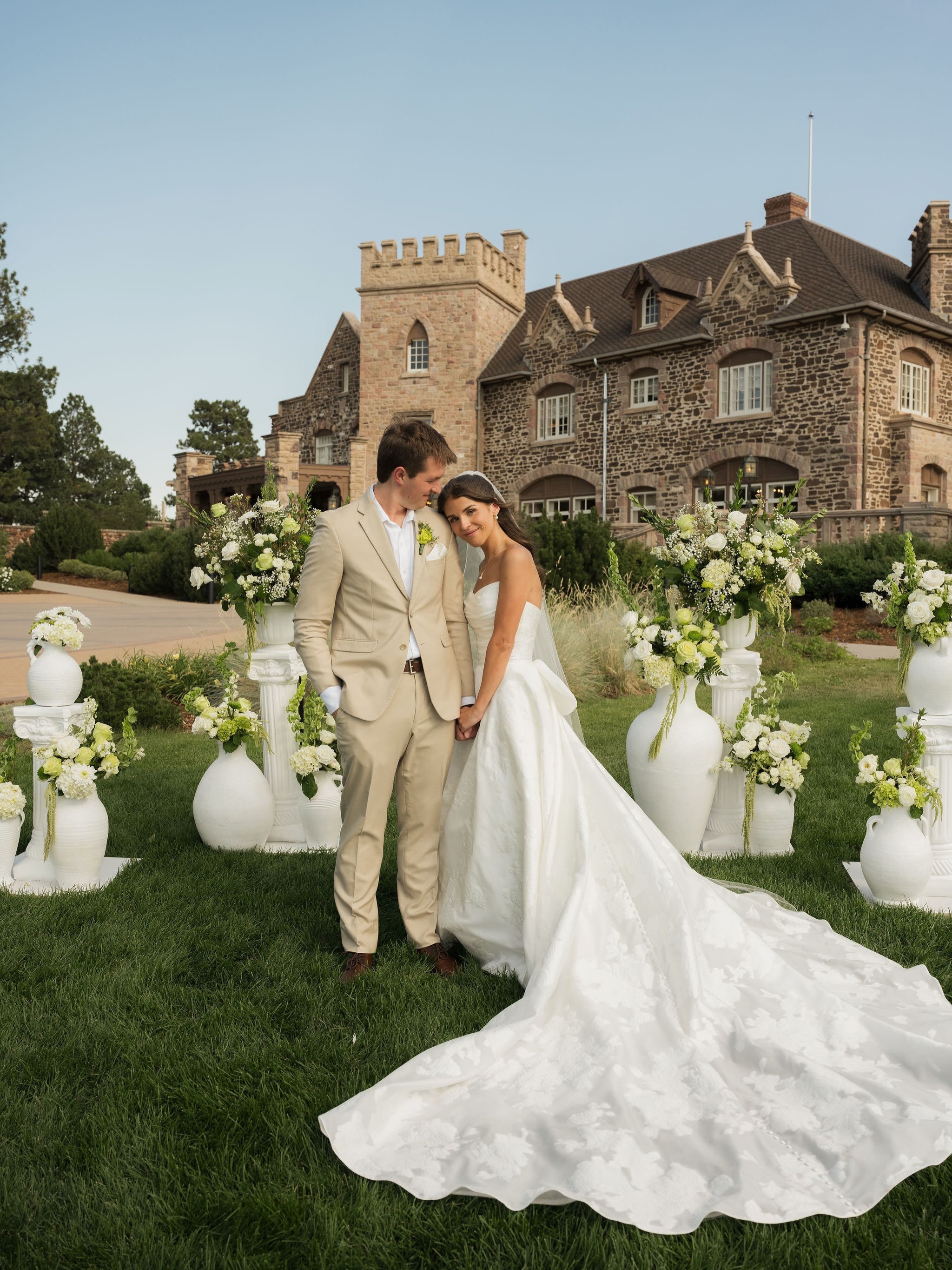 Jenna + Brandon

Wow, wow, wow!  What a magical day this was!!!

J+B got married at Highlands Ranch Mansion at the end of June and it was just the best day.  Filled with special details and so much love, it truly was such a special wedding day!

I ca