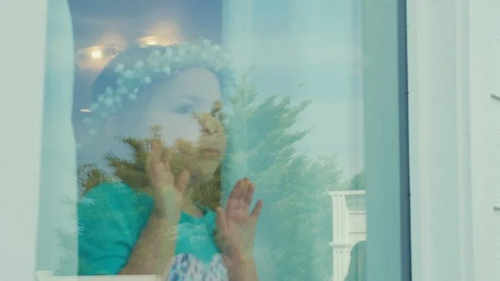 S W I P E 👉 to reveal what she was admiring through the window&hellip; 🤭💕

#houstonweddingvideo #houstonweddingvideography #houstonweddingvideographer #girlsgirl