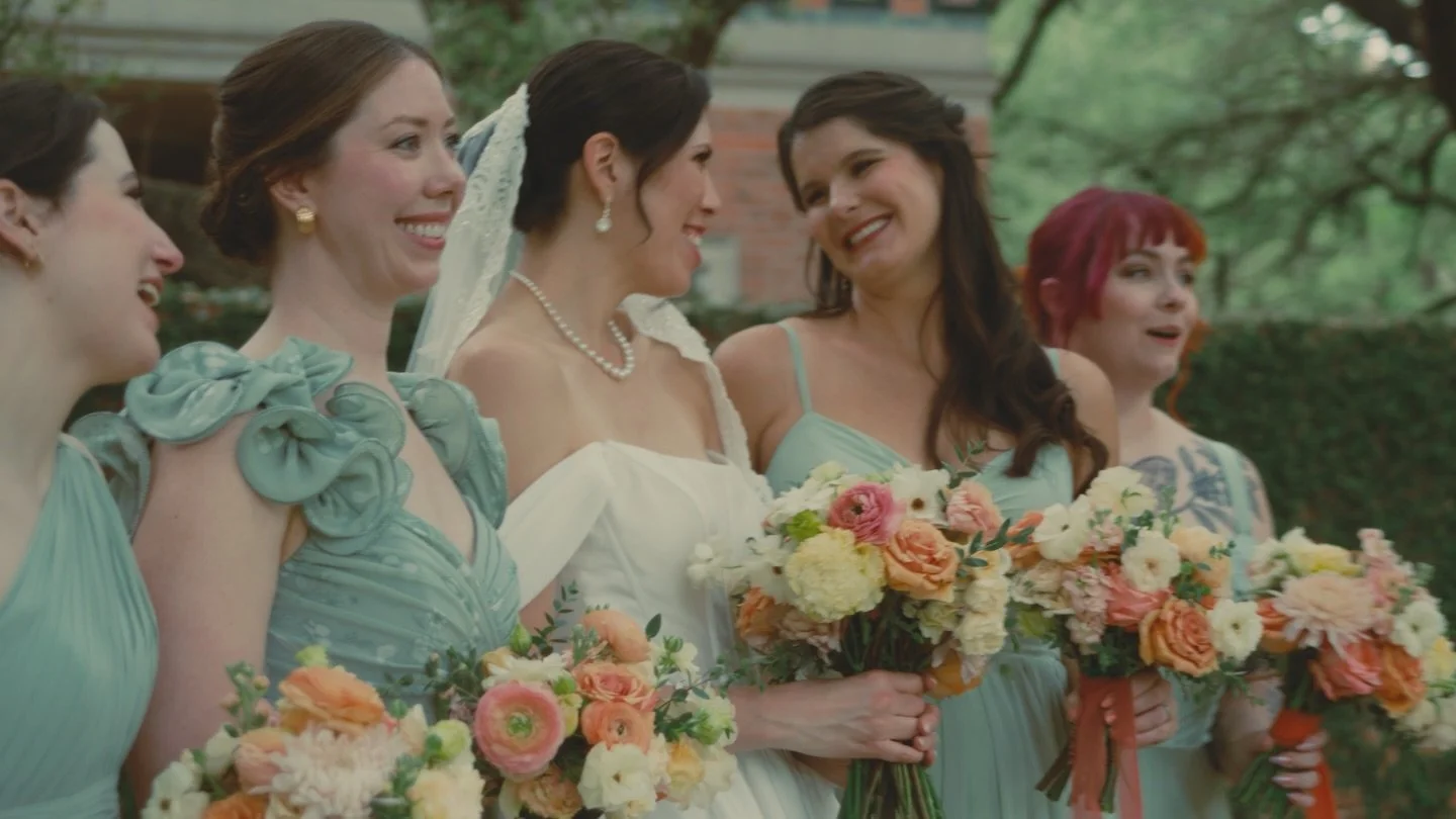 the best day ever with your best girls by your side is a celebration that should be documented 🥂

#houstonweddingvideo #houstonweddings #houstonvideographer #houstonweddingvideography