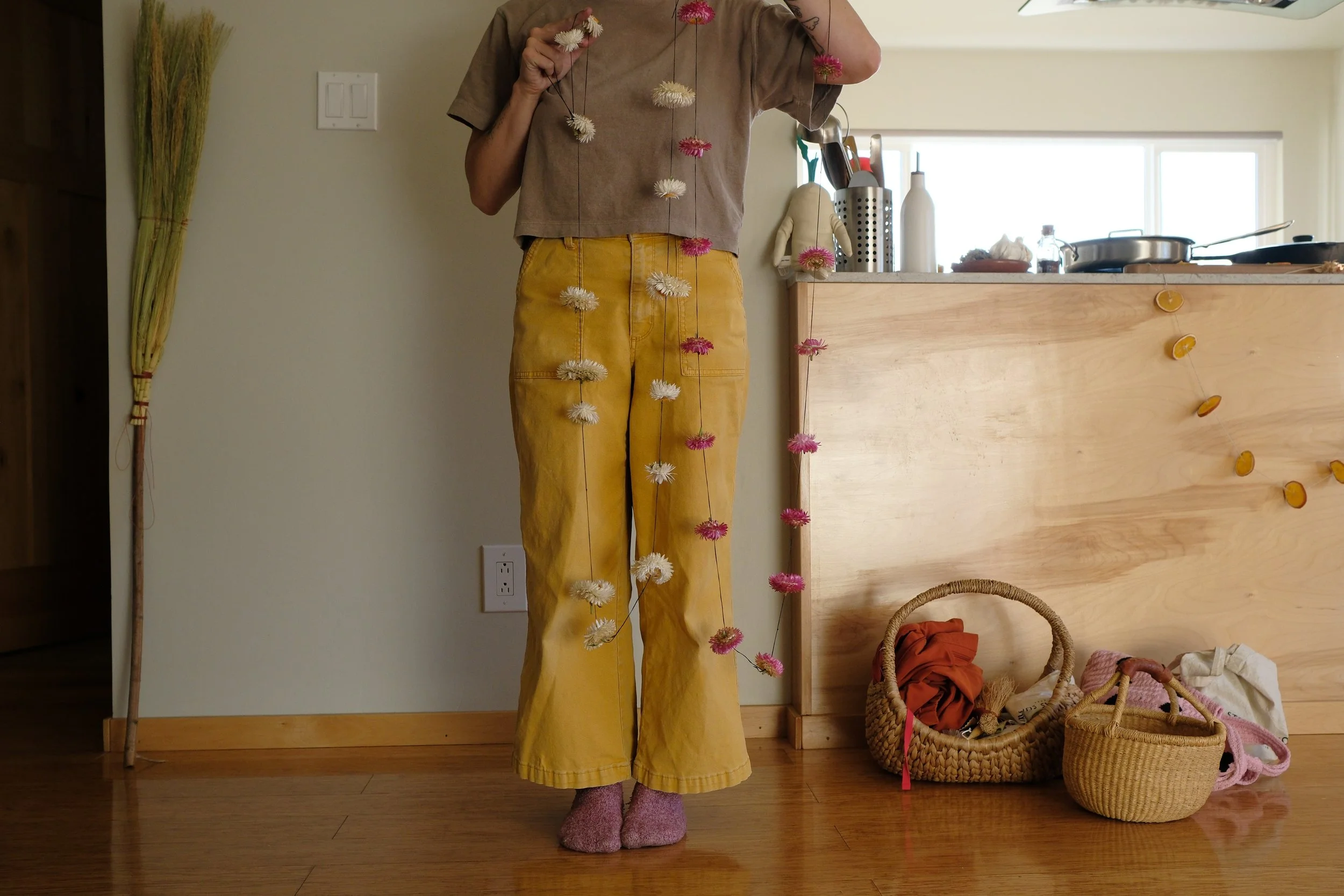 Strawflower Garland, Full