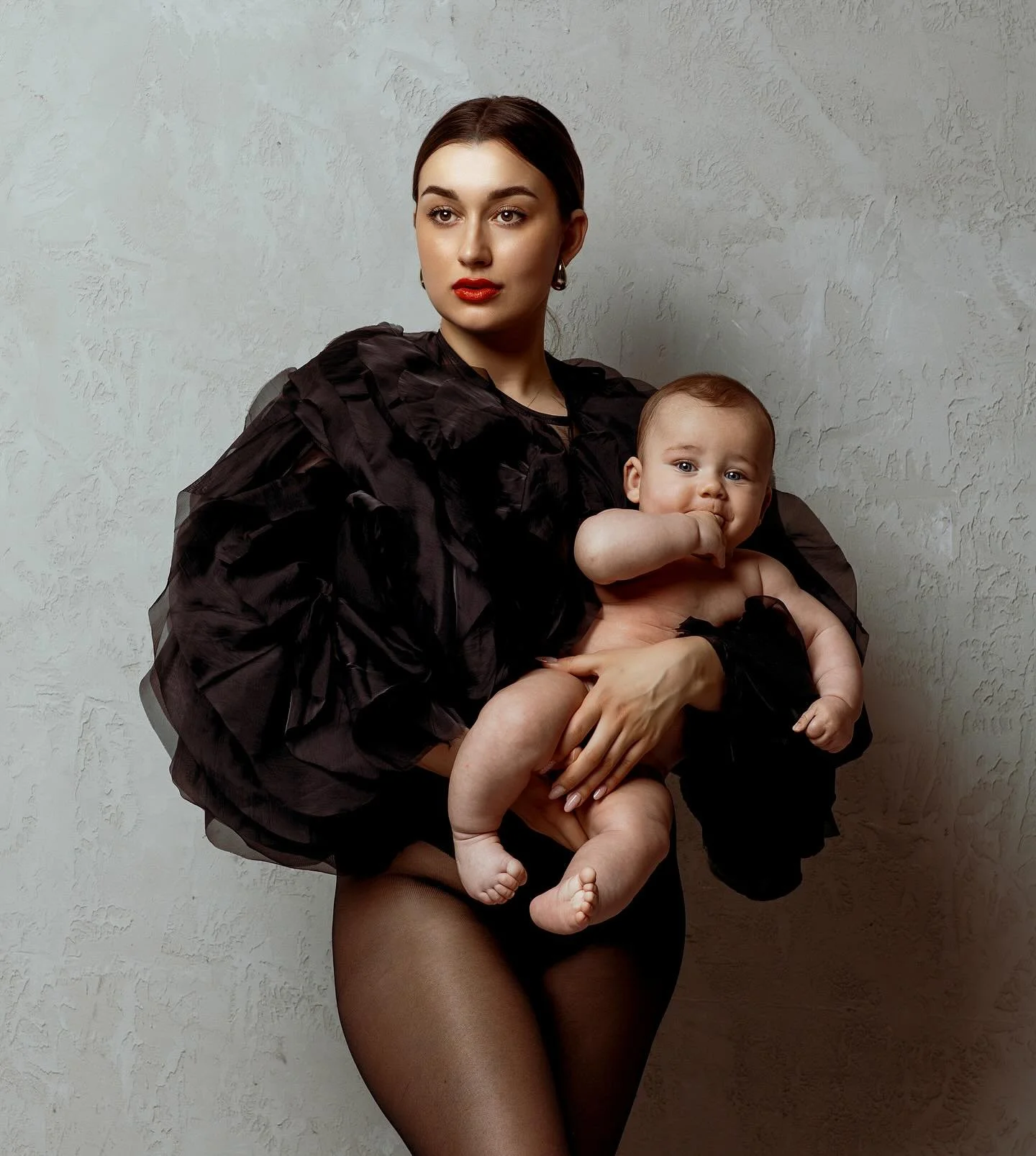 Mothers Day Mini sessions 🖤

Spots are limited ‼️

Bring your kids or moms 🫶🏻

Book now to reserve your spot 📷

#mothersday#photographer#momlife#stamfordmoms#ctmom#greenwichconnecticut#greenwichmoms#darienmoms