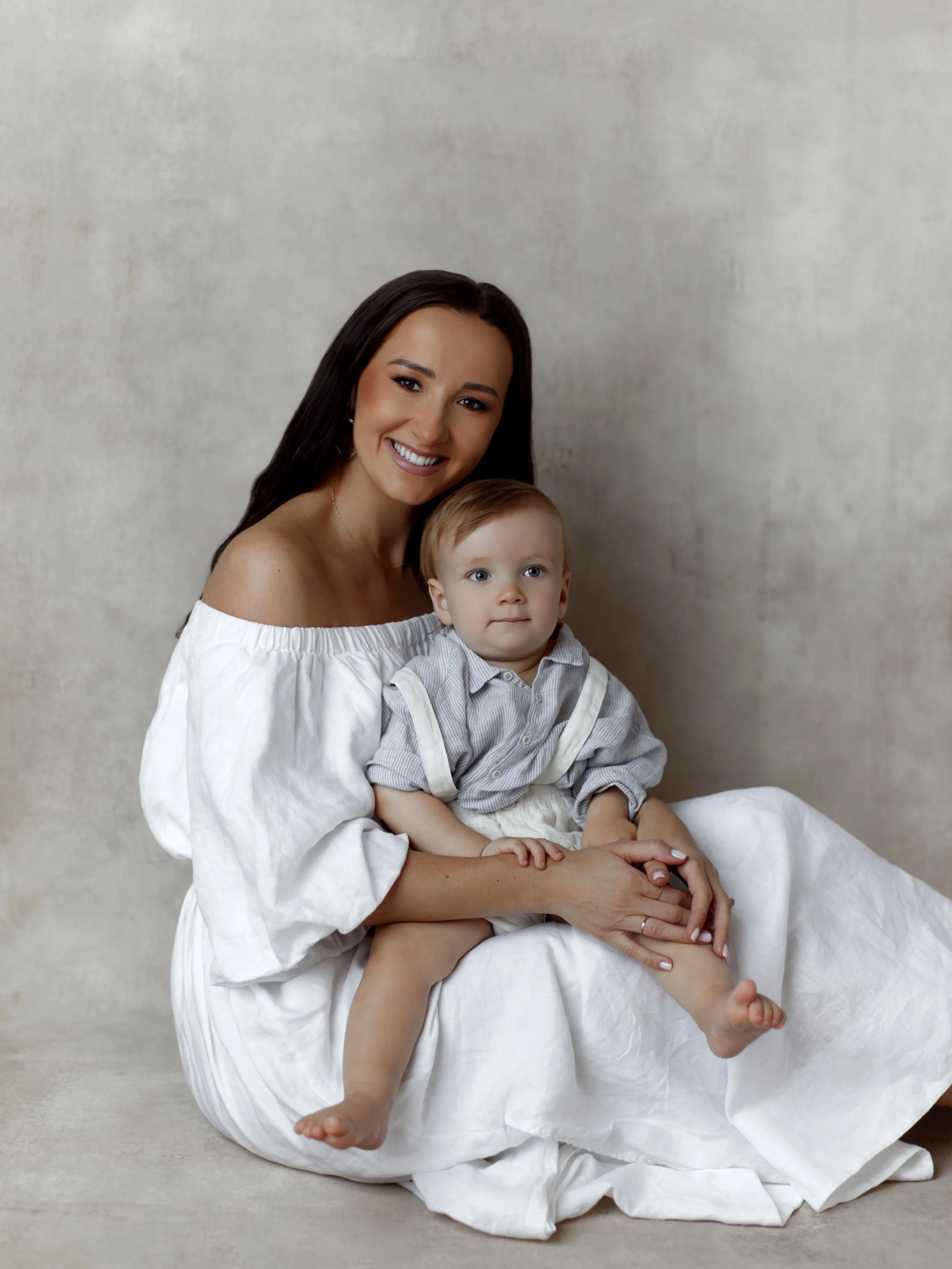 What a pleasure it has been to photograph this beautiful family through so many special moments &mdash; from maternity, to their first Christmas together, and now baby&rsquo;s 1st birthday🤍

It&rsquo;s so special to watch these memories grow year af
