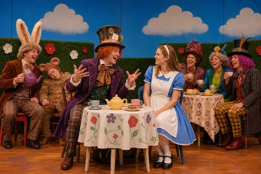 Alice In Wonderland Pantomime Script Spotlight