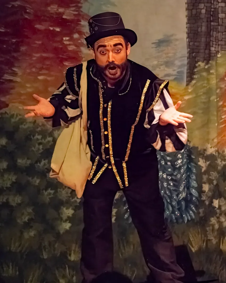 What Makes a Pantomime Script Funny?