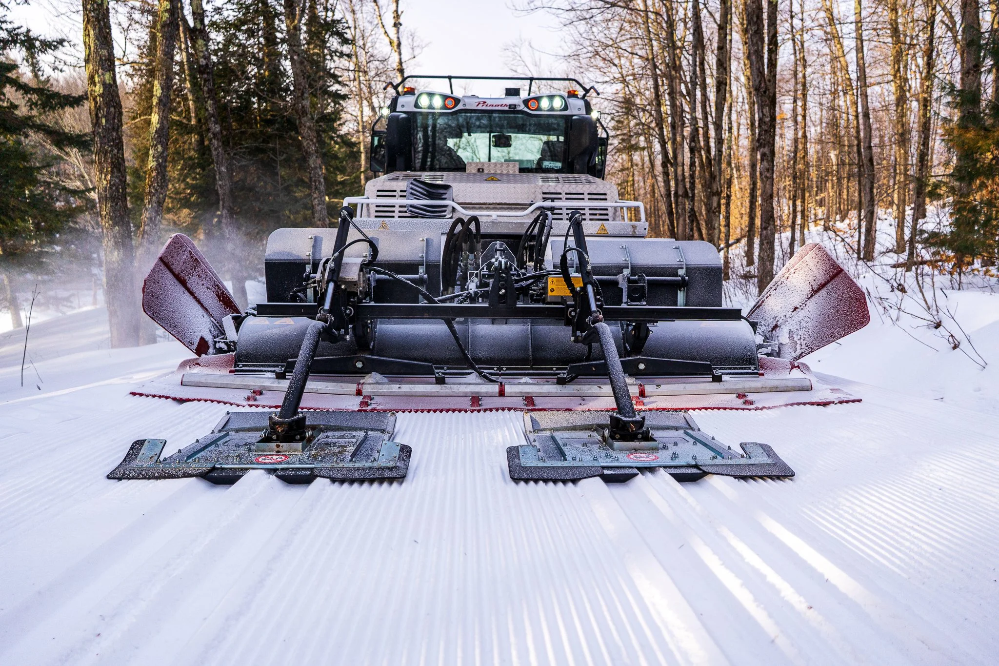 Dameuse en action parc national du Mont-Orford