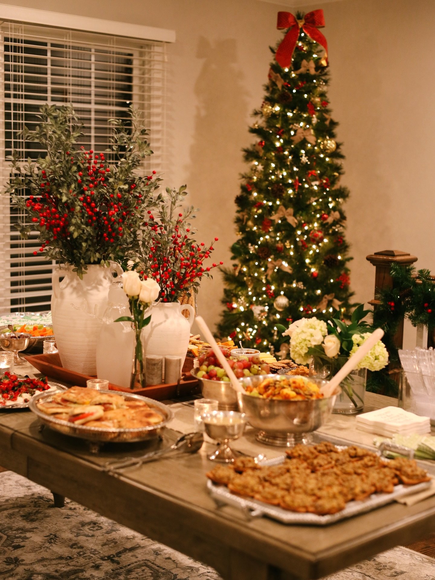 The holidays always bring me back to what I love most&mdash;cooking, hosting, and sharing it all with the people I love. This past week was full in the best way: bringing little treats to Thanksgiving, setting the table with care, hosting an afternoo