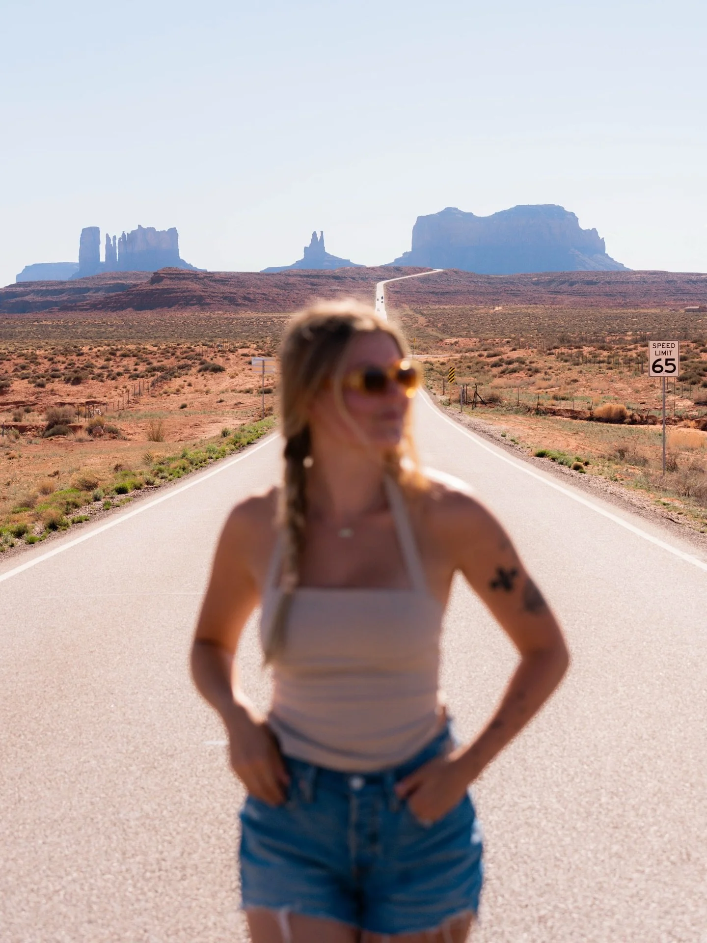 &mdash;&mdash; and just like that I stopped running 🏜️

📍Forrest Gump Point

#monumentvalley #forrestgump #visittheusa #americansouthwest #travelphotography