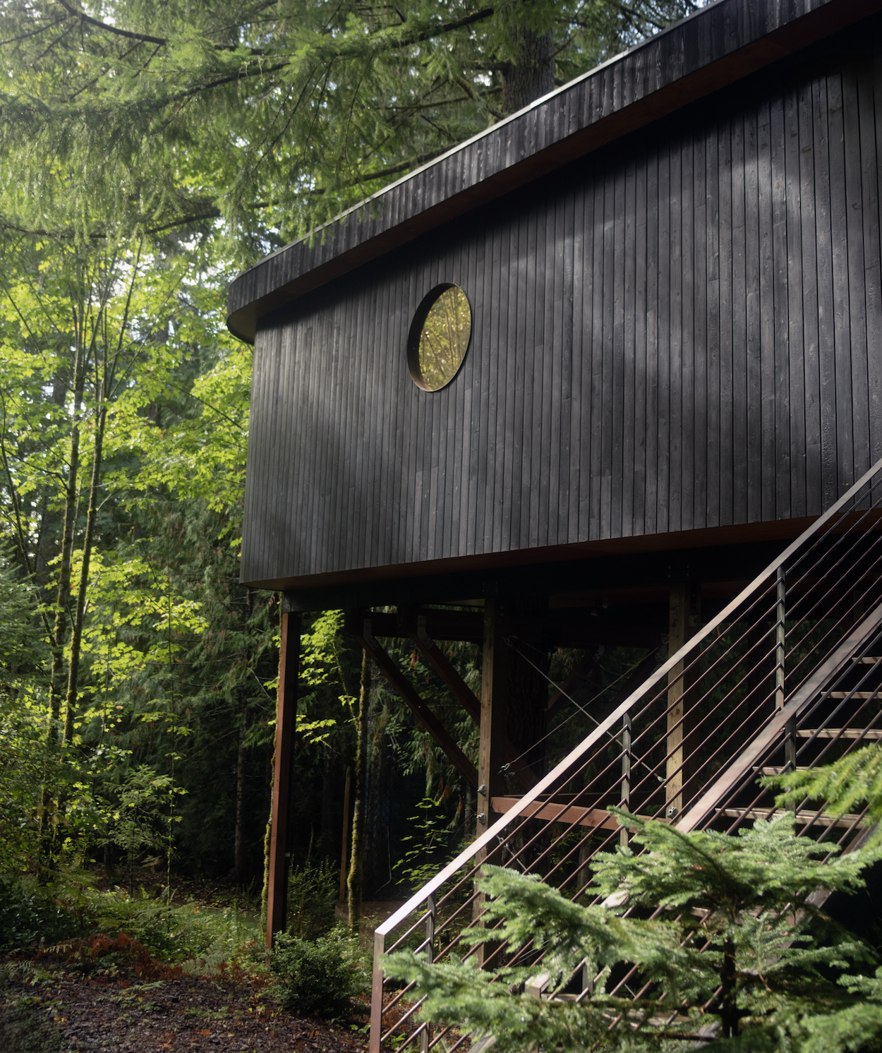 treehouse cabin vacation rental social media management client