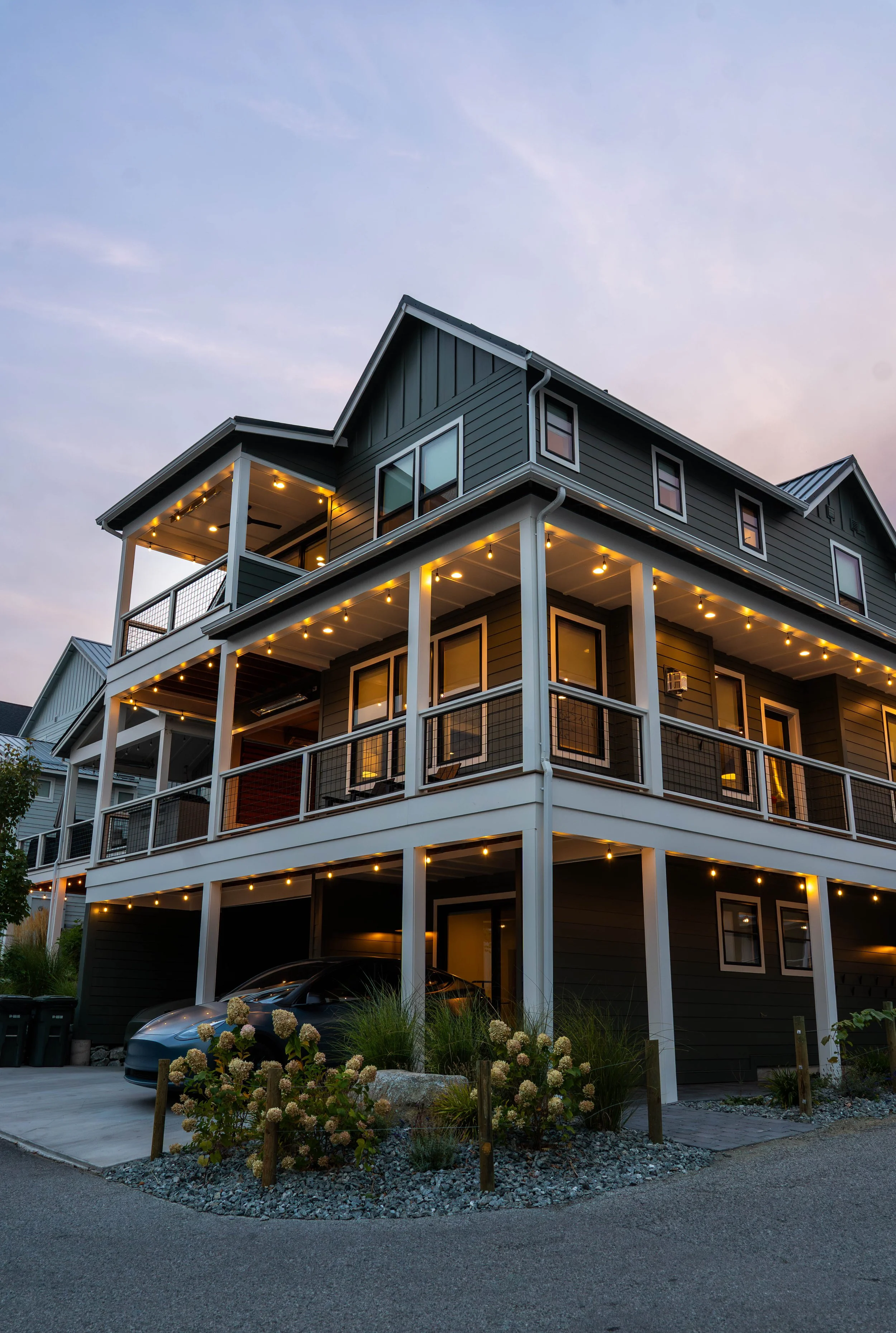 lake chelan luxury vacation rental social media management client