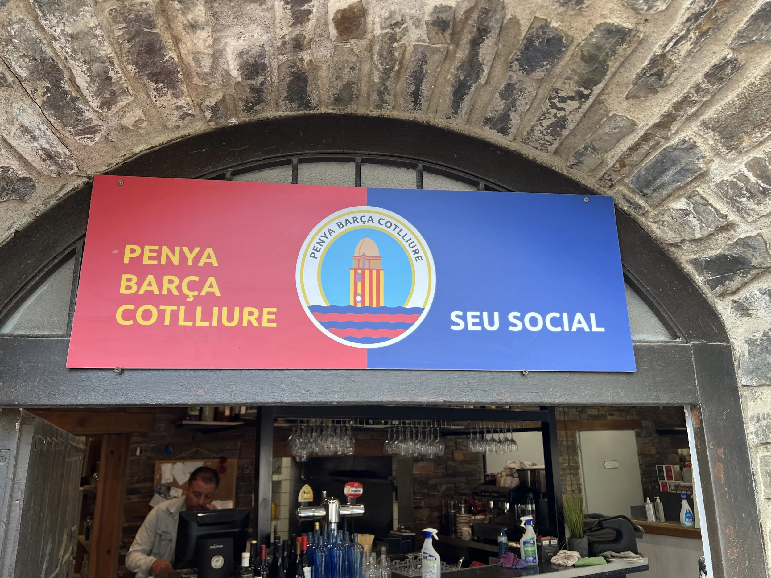 La Boqueria Collioure Restaurant Barcelona Football Supporters Sign.JPG