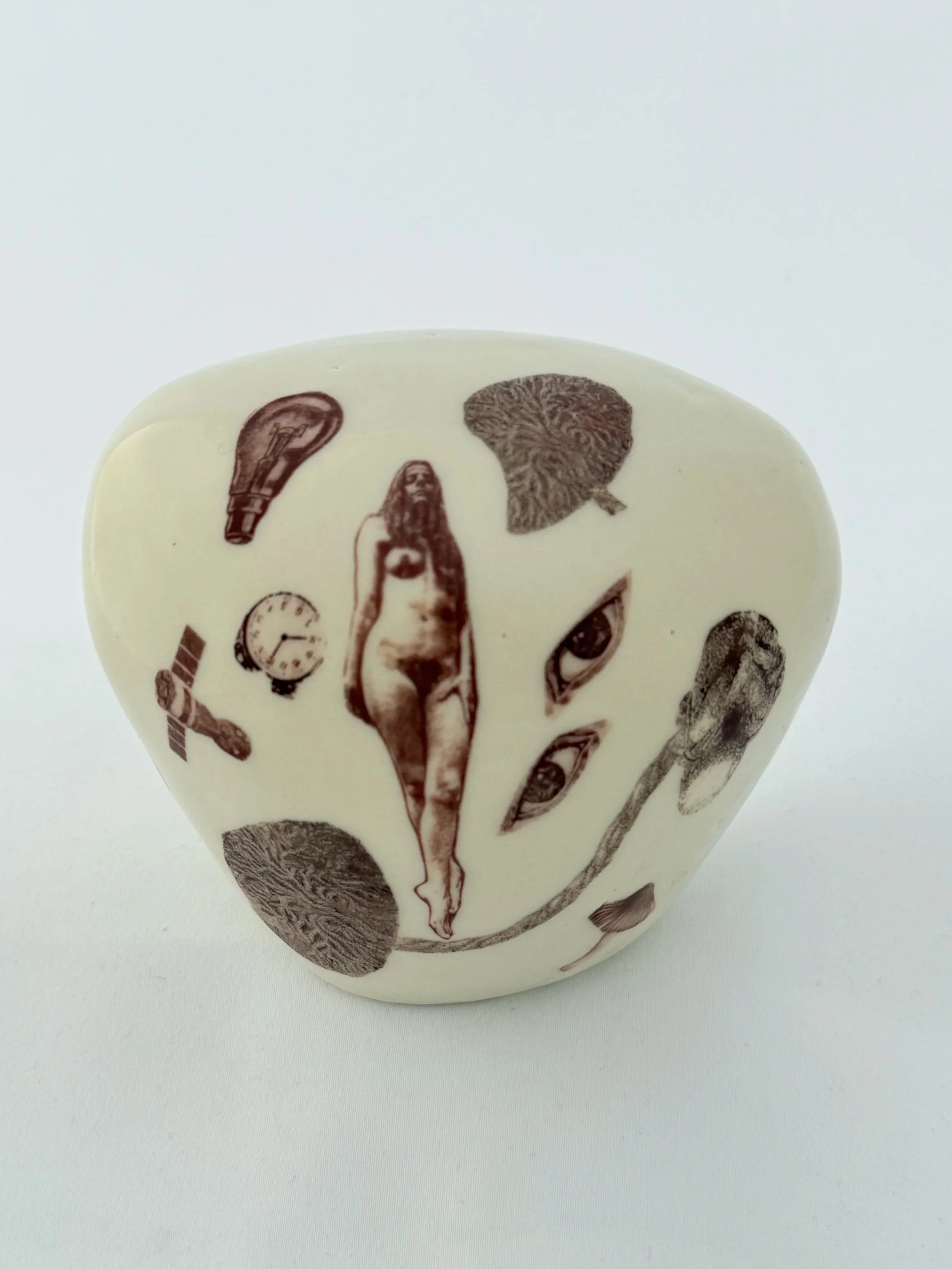 Milagros Uterus: Time traveler, 2025, Porcelain ,6 x 6 x 6 inches 
