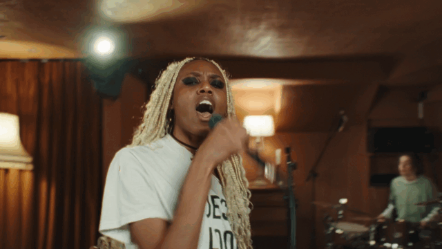 16x9 gufs00091090.gif