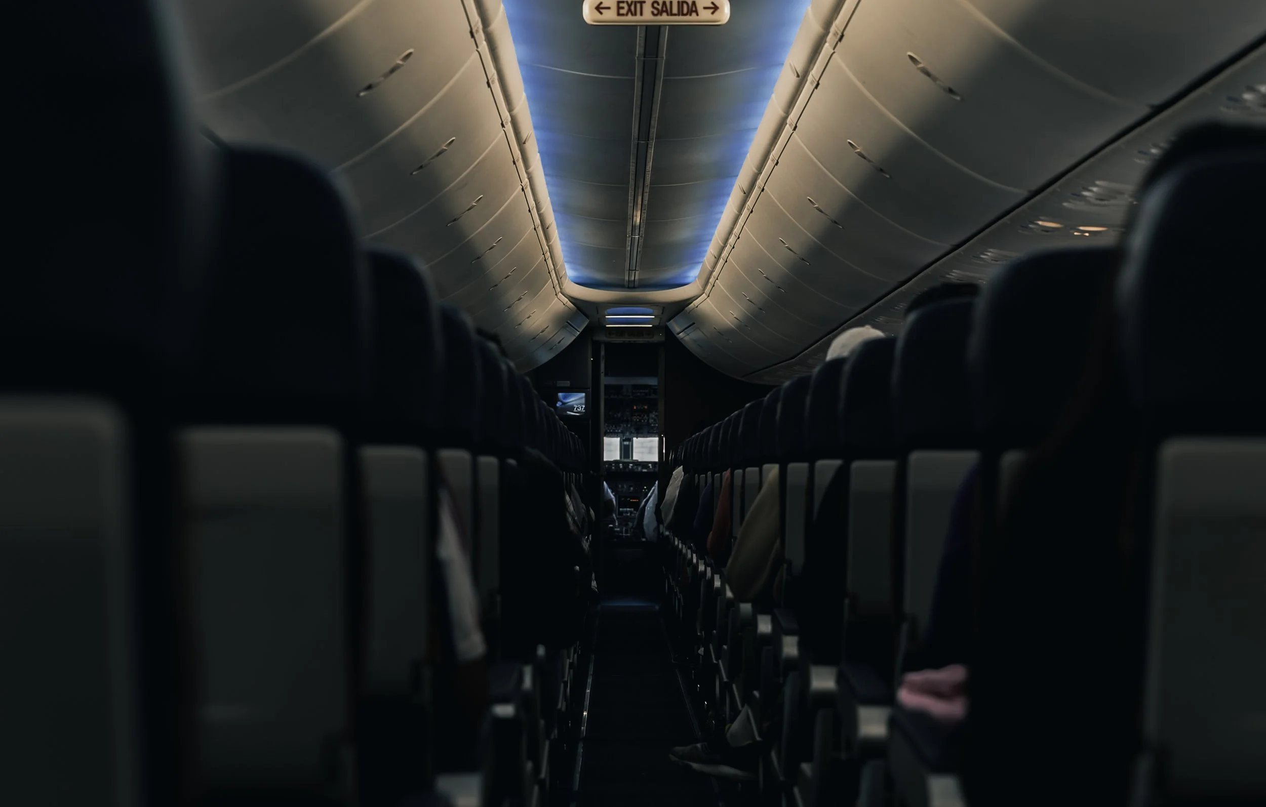 Midnight Cabin: Quiet Flight Through the Skies