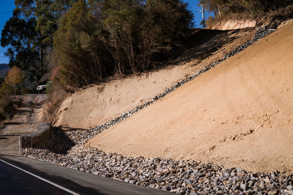 Bogong rocks.png