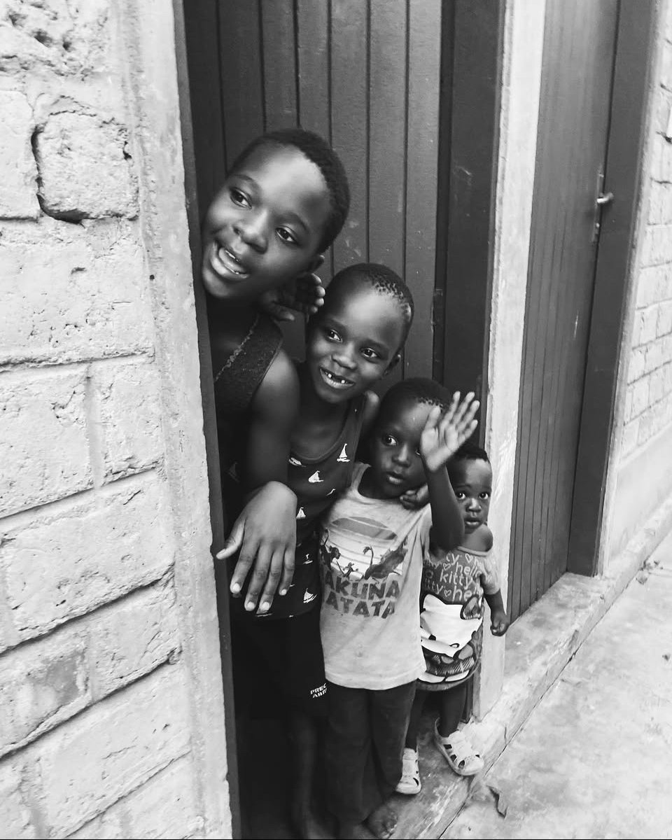 Vicky &amp; Elvic's 4 Children in My Kitchen