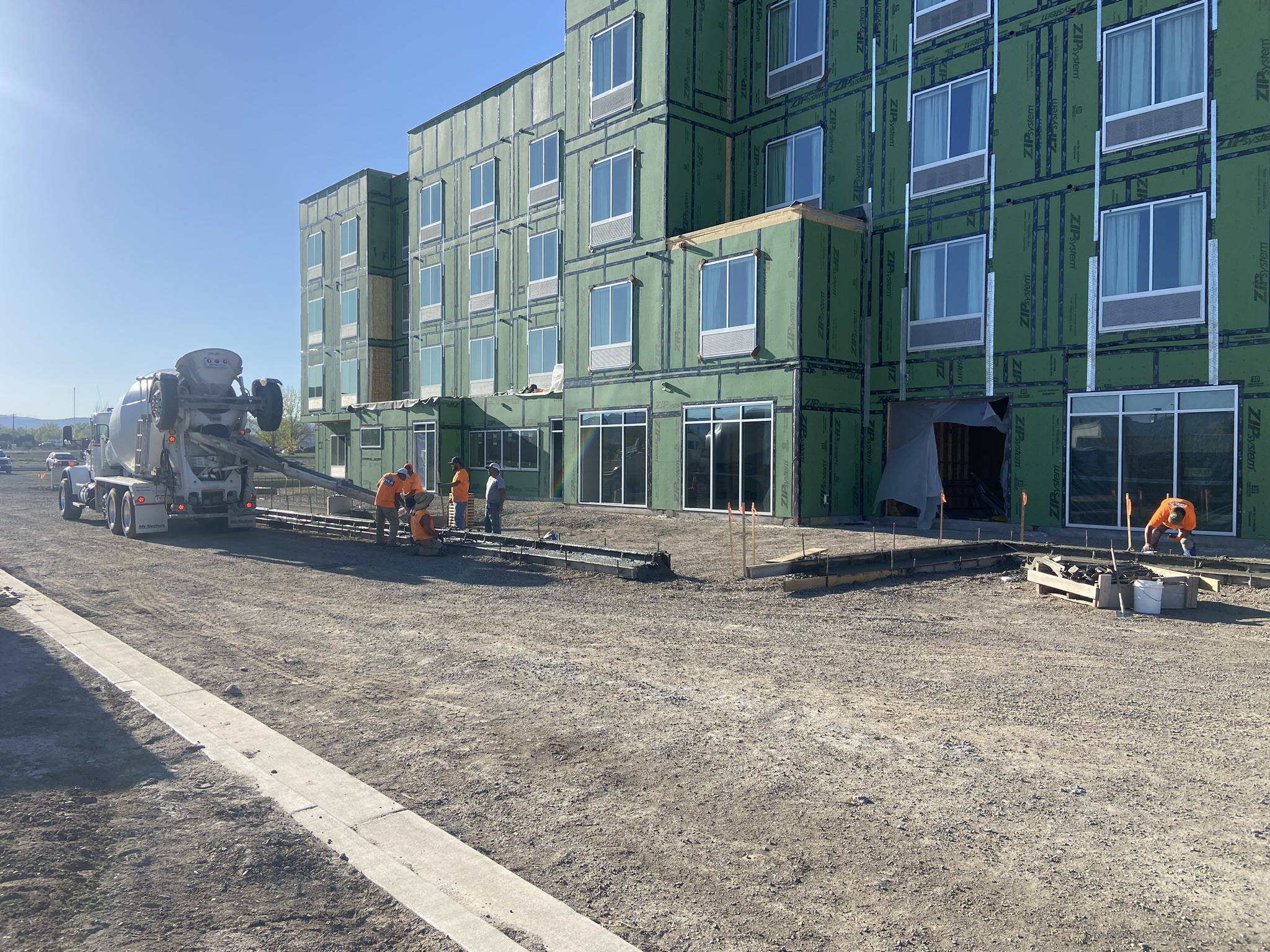 Montrose Construction.png