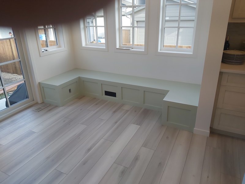banquette finished.jpg