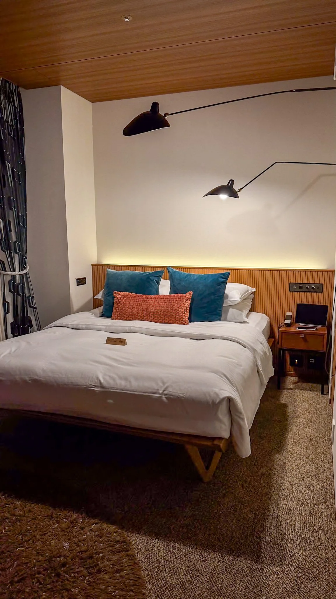 Room (5).jpg