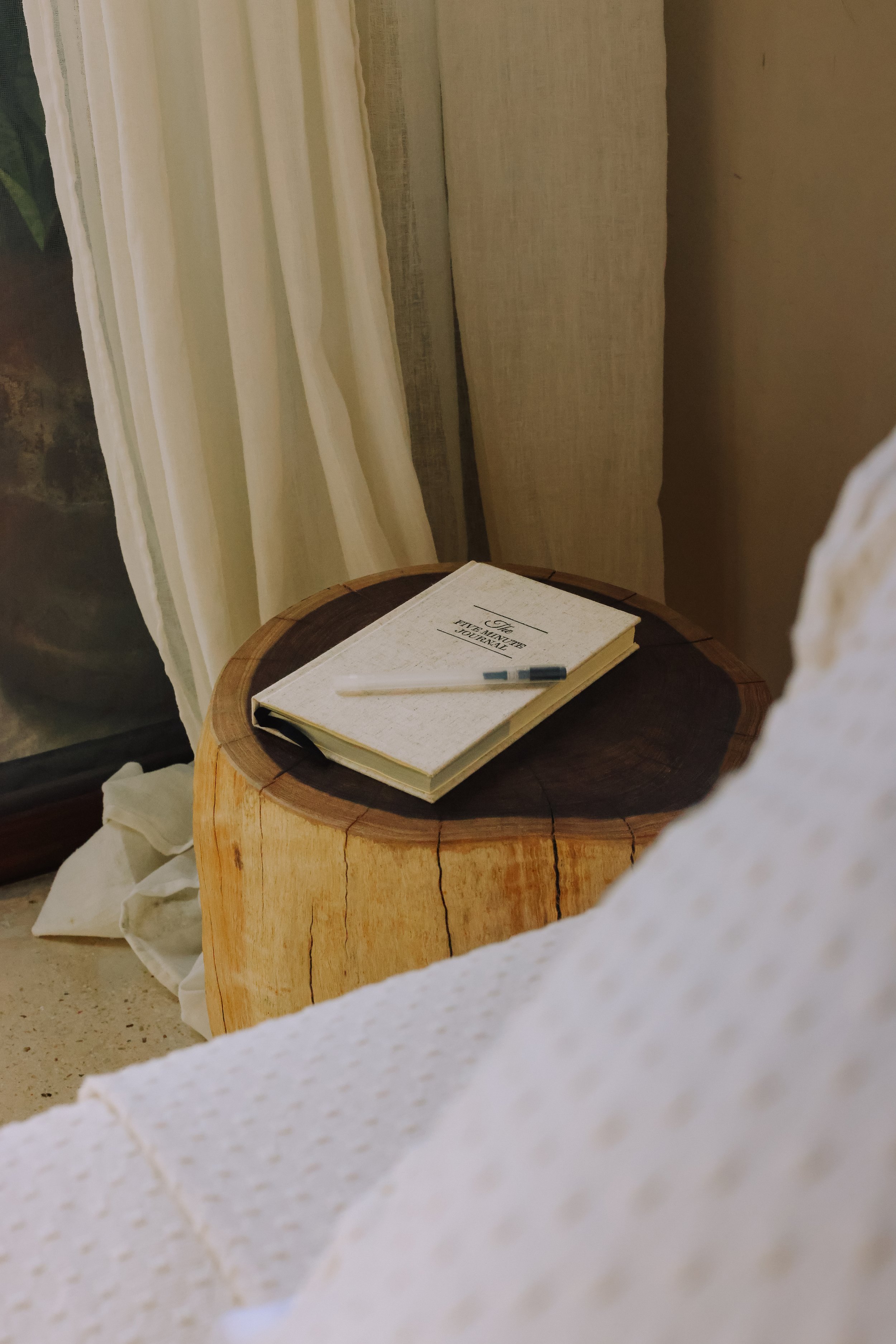 JungleVilla_DeborahKombe_BedsideTable (1).jpg