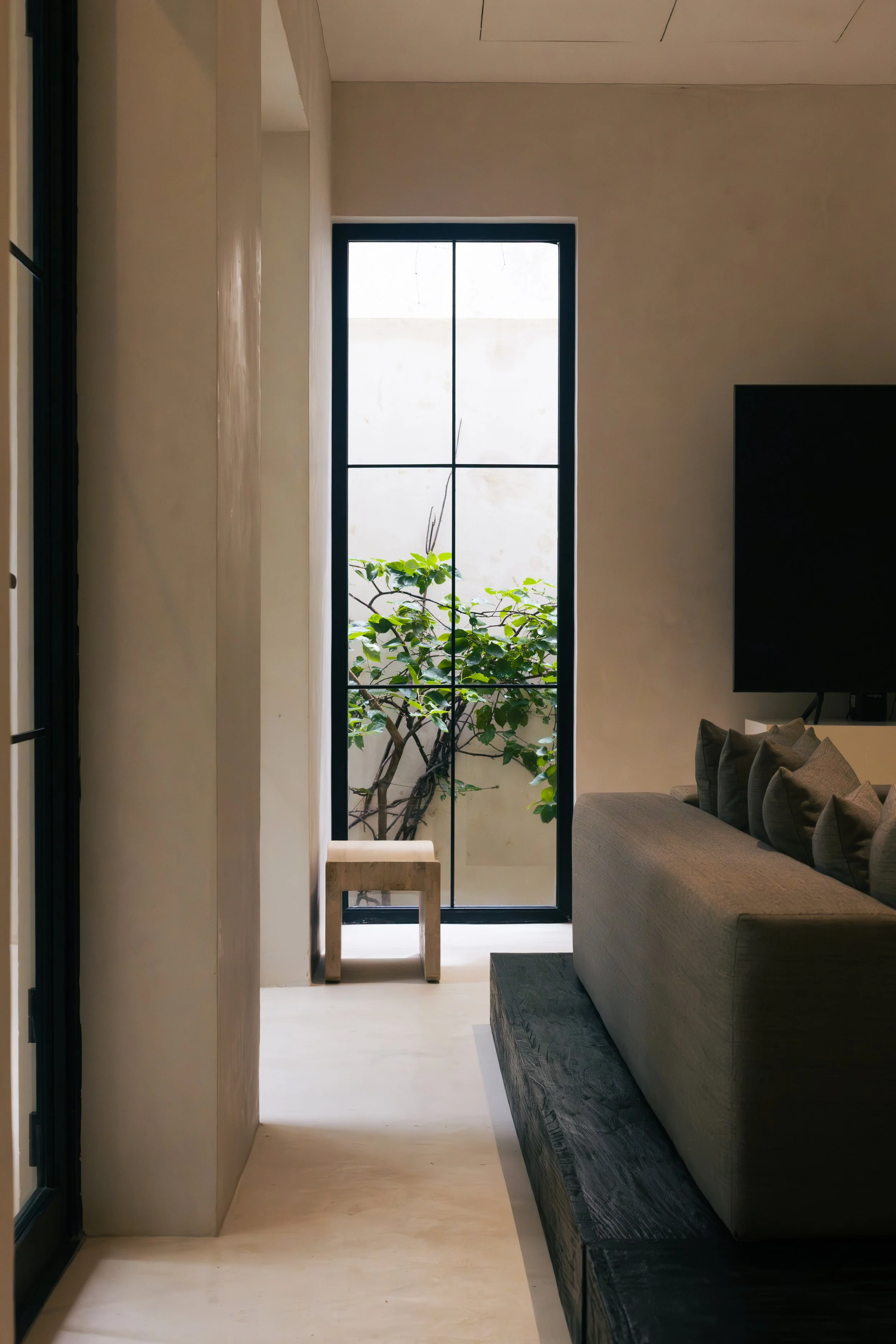 VillaFosca_DeborahKombe_LivingRoom (1).jpg