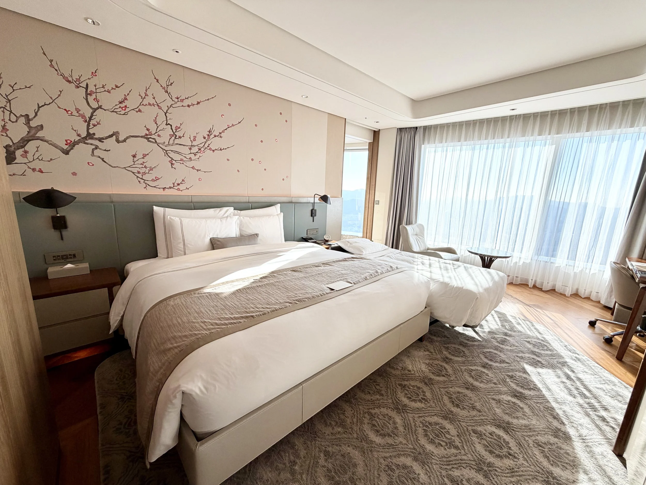 Signiel Seoul: Sky-High Luxury &amp; Timeless Elegance in the Heart of Korea’s Capital