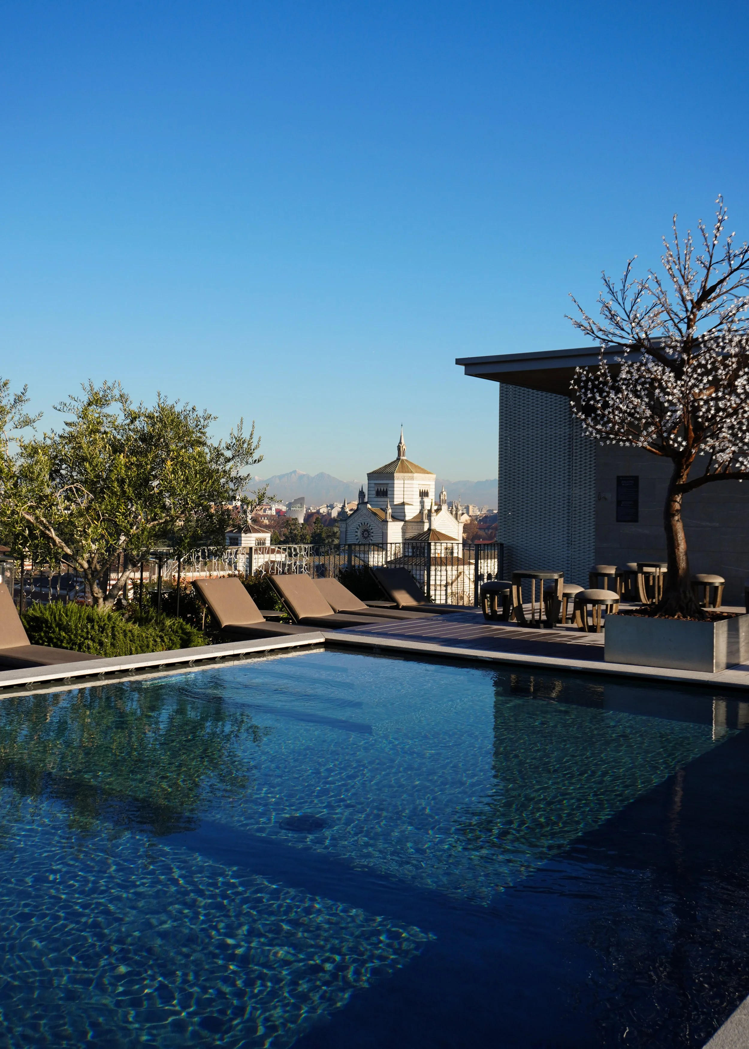 Hotel VIU Milan: Contemporary Elegance Above the Rooftops of Italy’s Style Capital