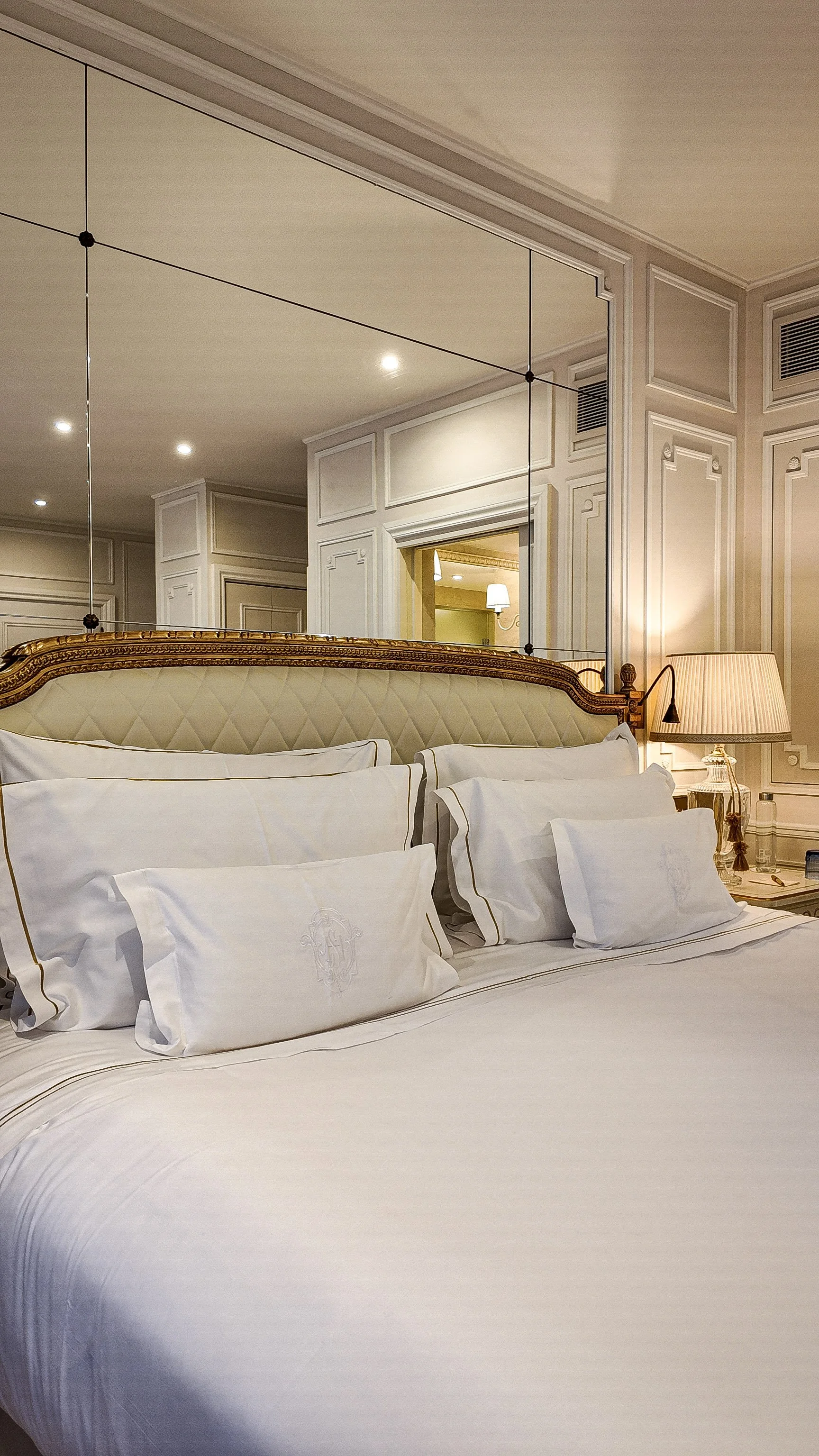 Hôtel Splendide Royal Paris: Timeless Elegance &amp; Parisian Chic in the City of Lights