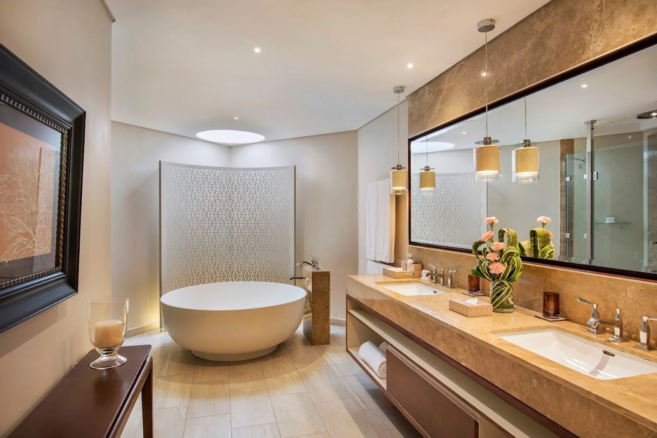 Royal Palm bathroom.jpg