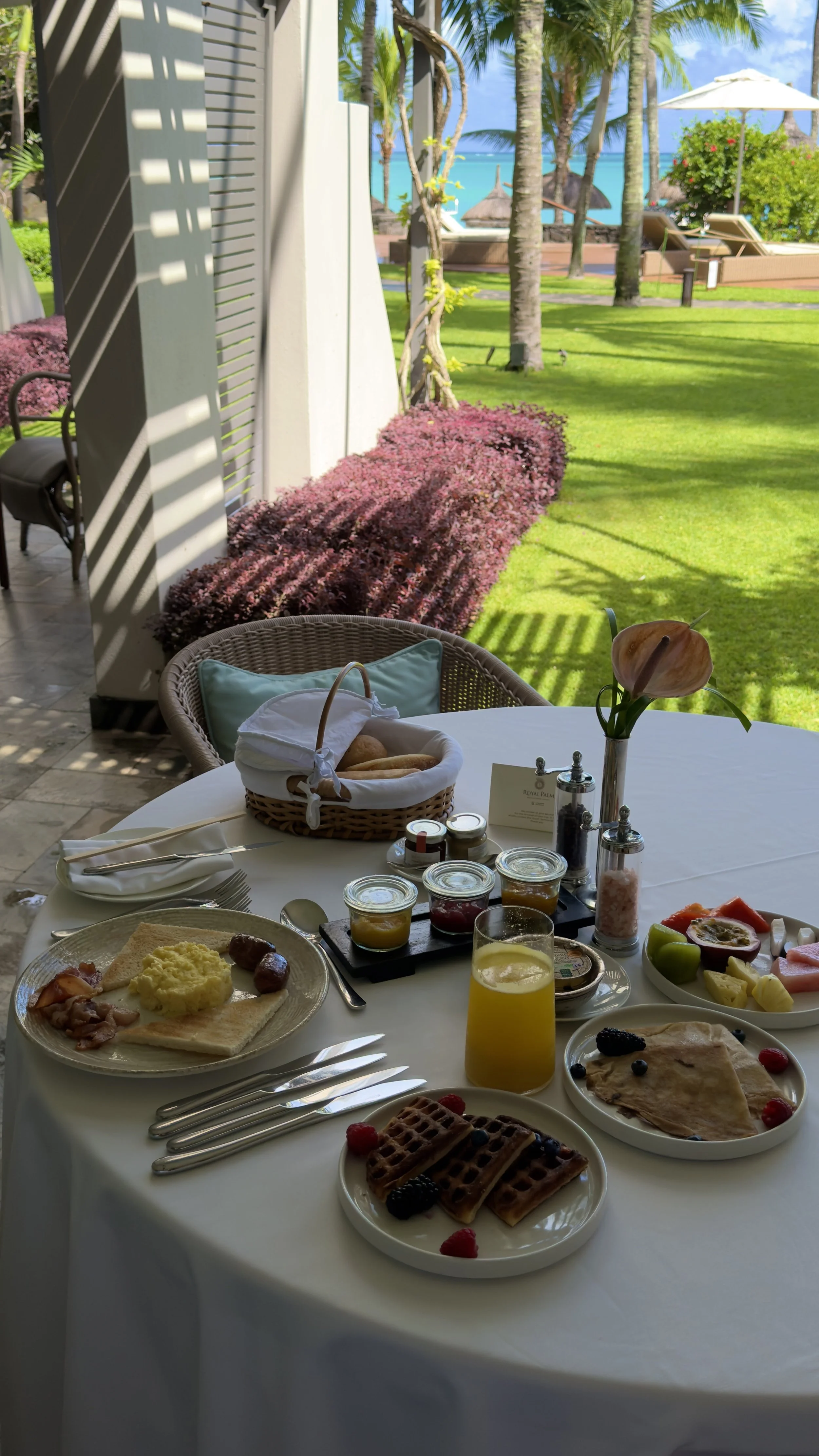 butler service breakfast at royal palm.jpg