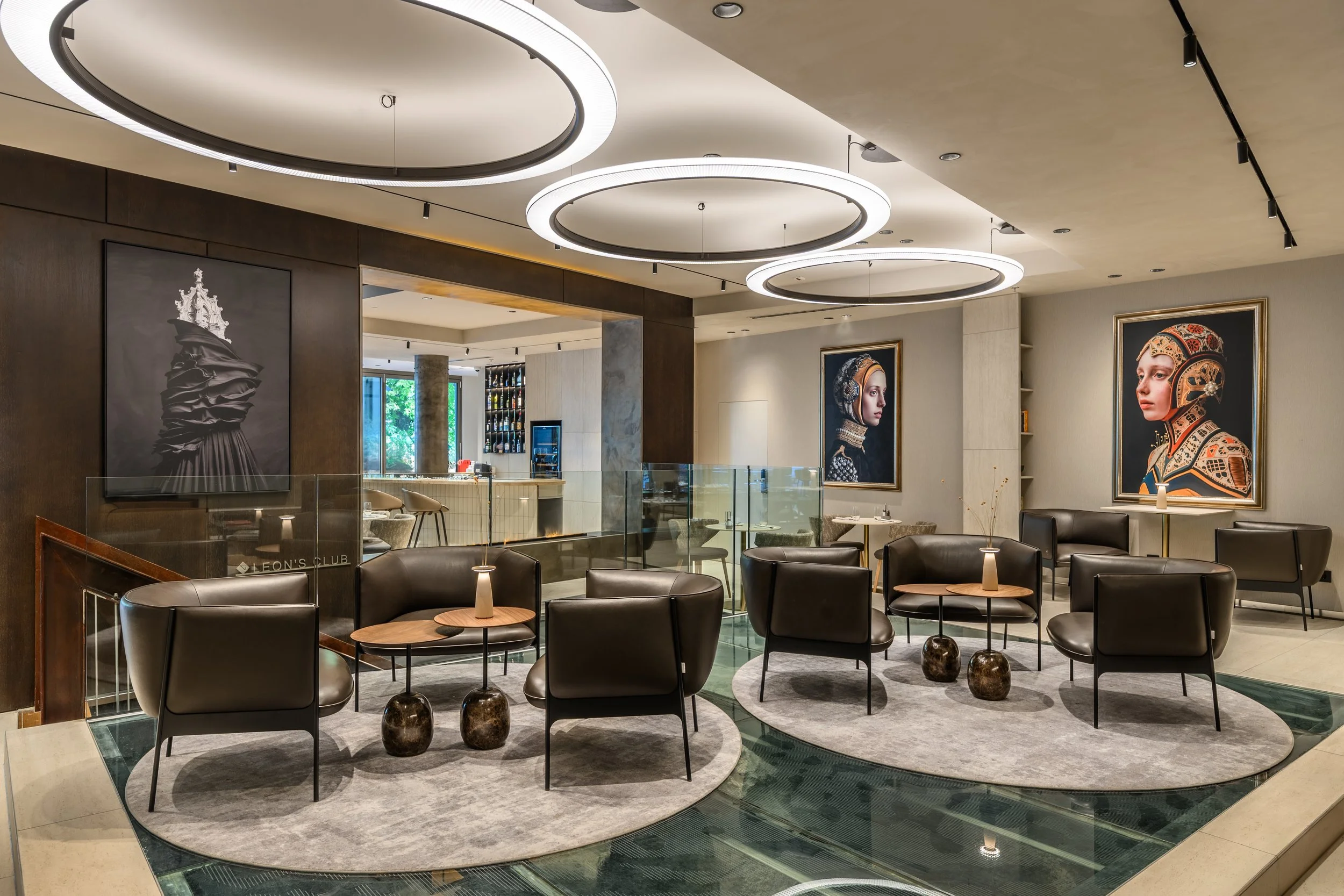 Leon Hotel &amp; Lounge – Budapest, Hungary: A Beautiful Mix of History and Digital Art