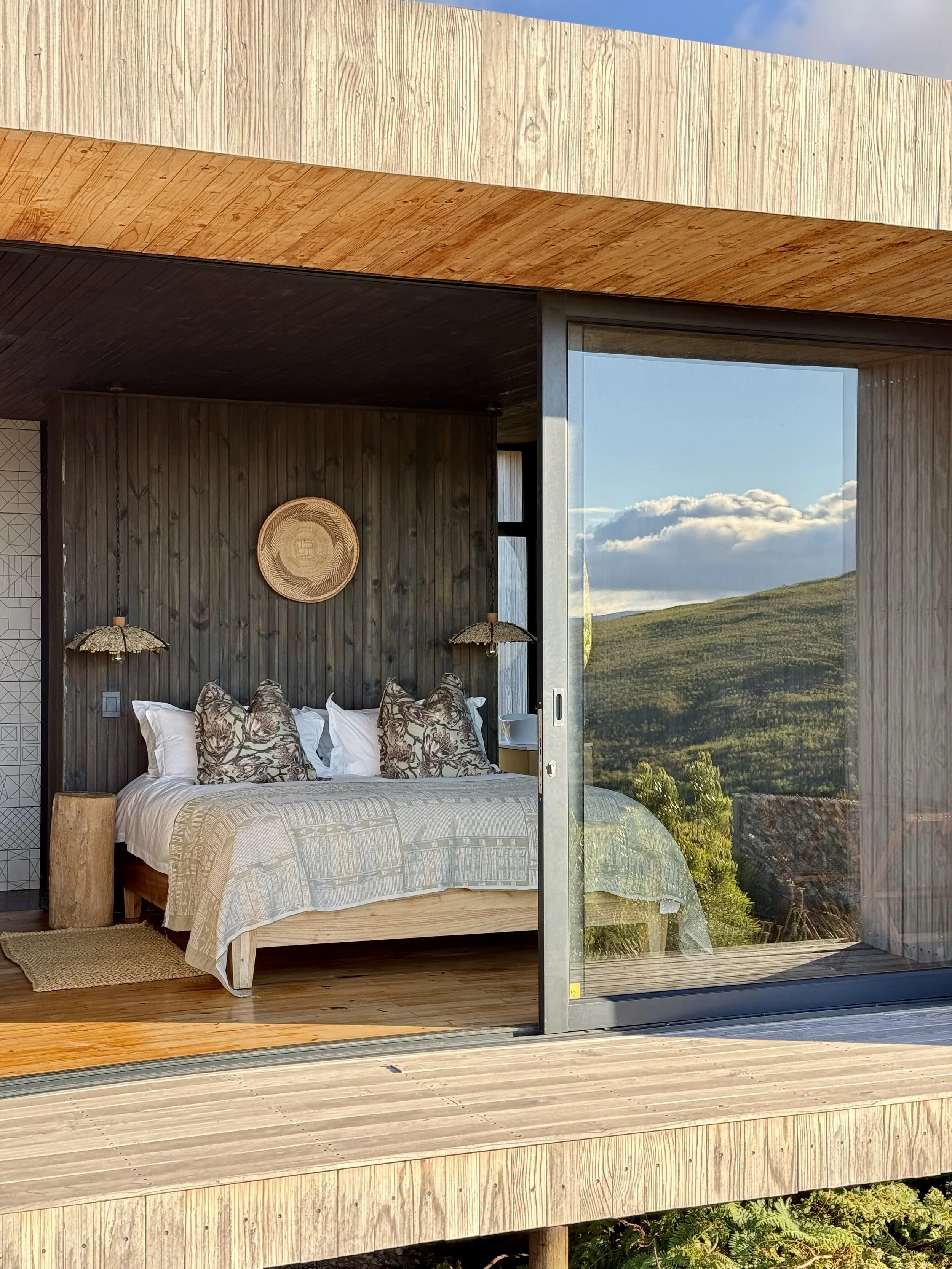 Mount Grey Cabin: A Secret Eco Retreat Hidden in the Mountains
