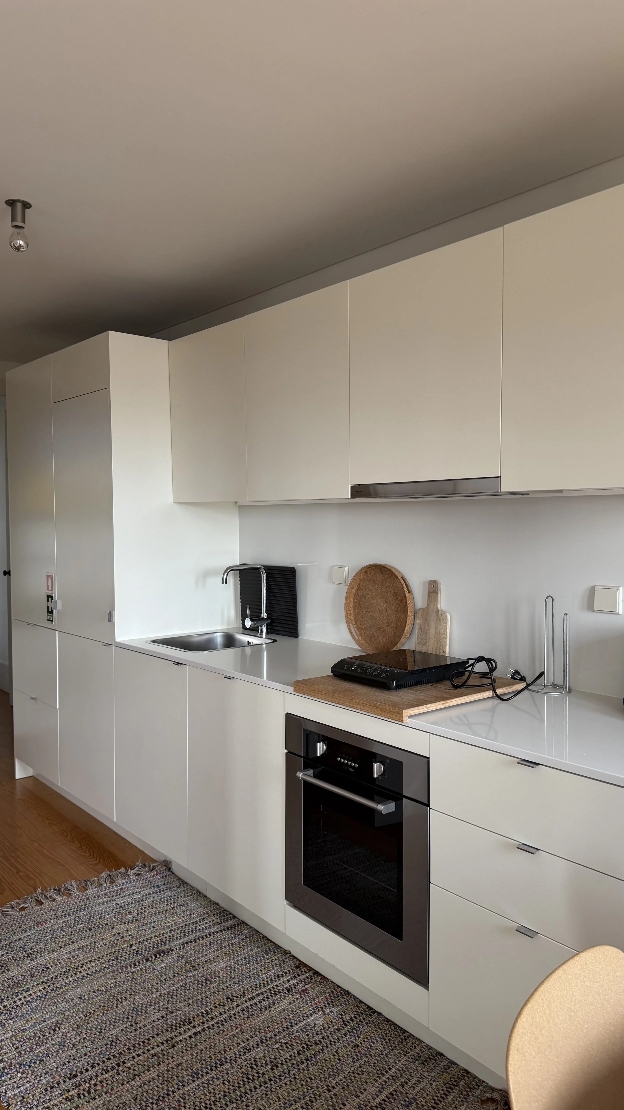 Apart_5_Kitchen_.jpg