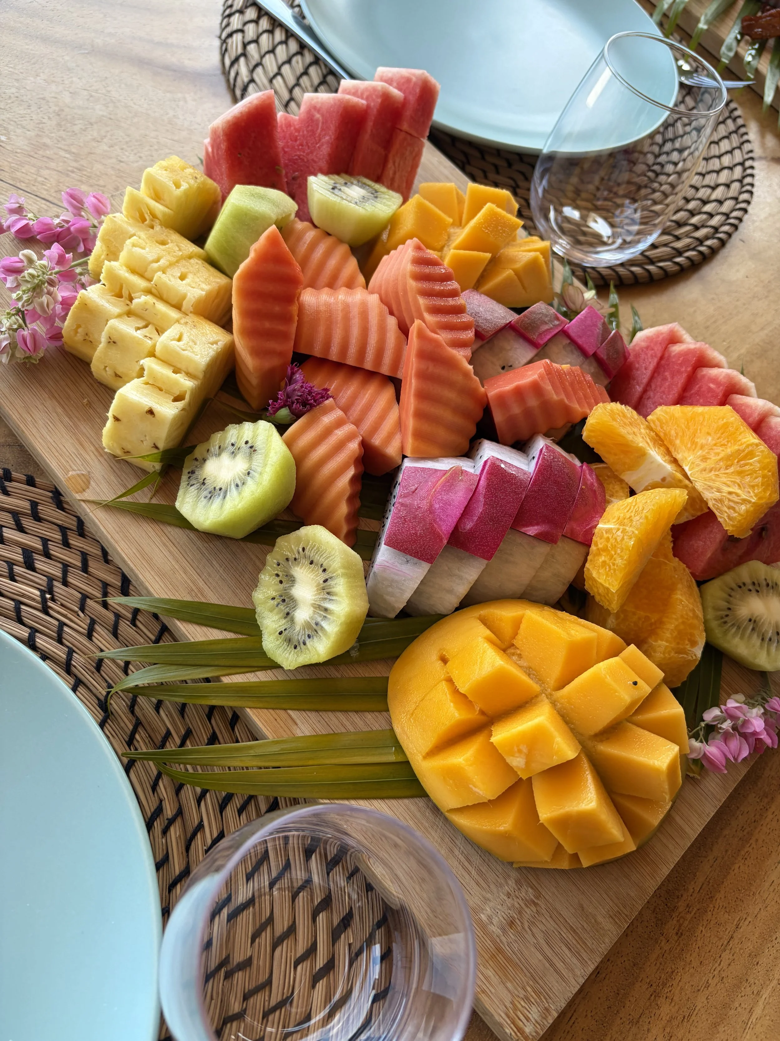 Breakfast_-_Fruit_Platter.jpg
