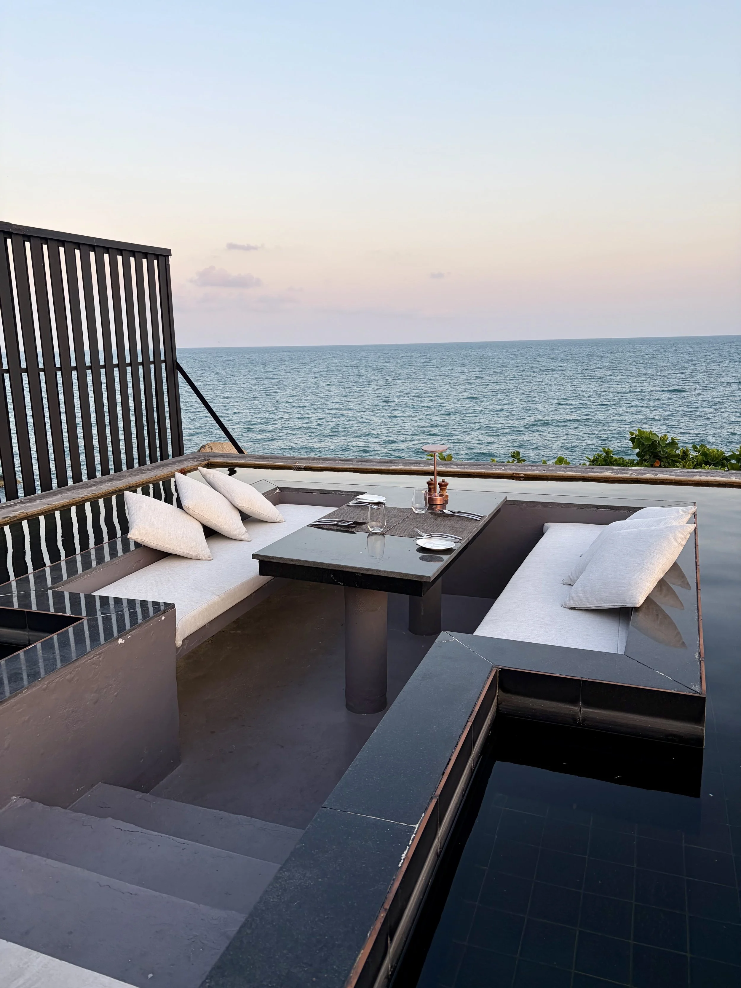 Star_Dinner_Seating.jpg