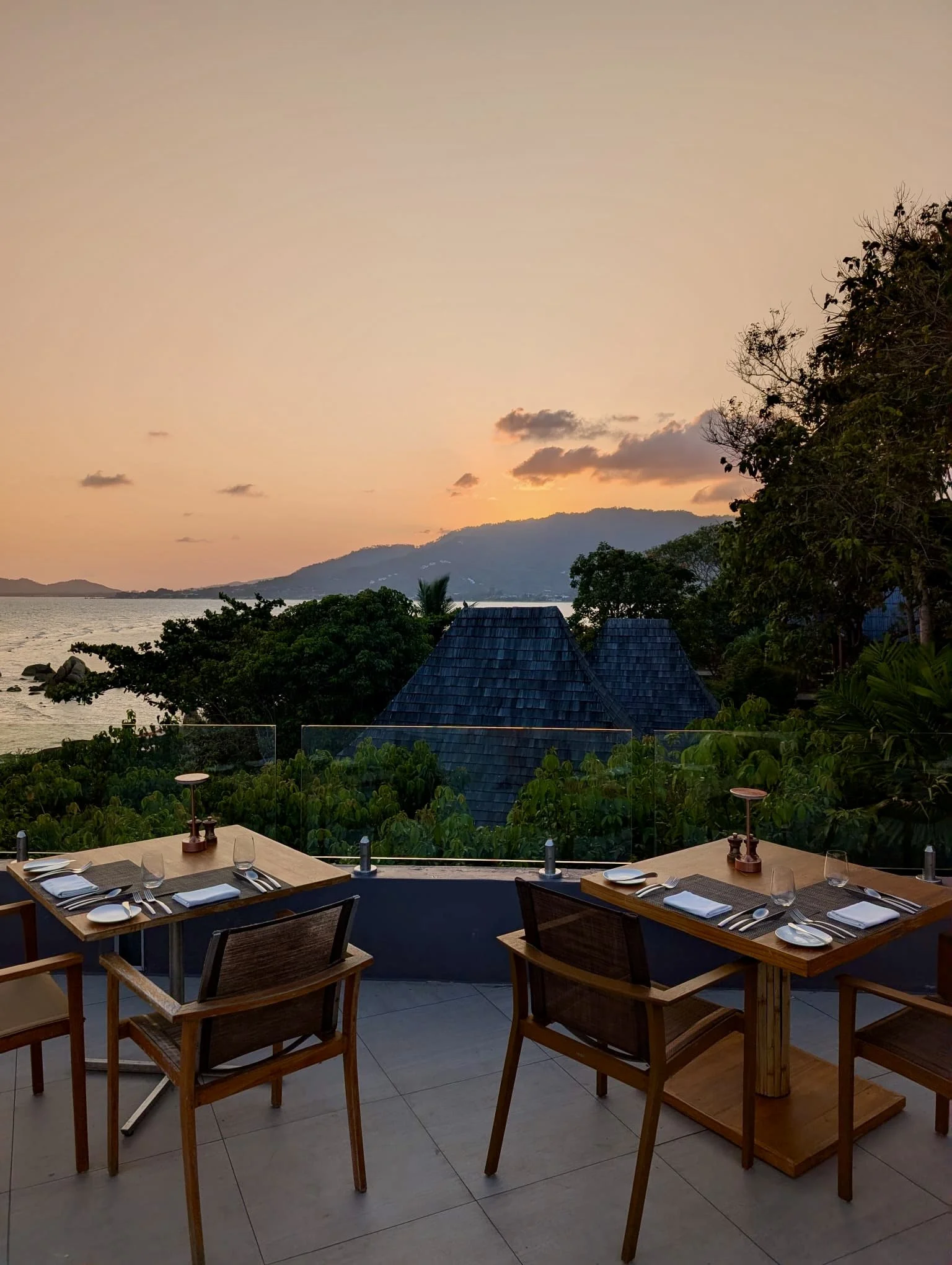 Sunset Star Bar.jpg