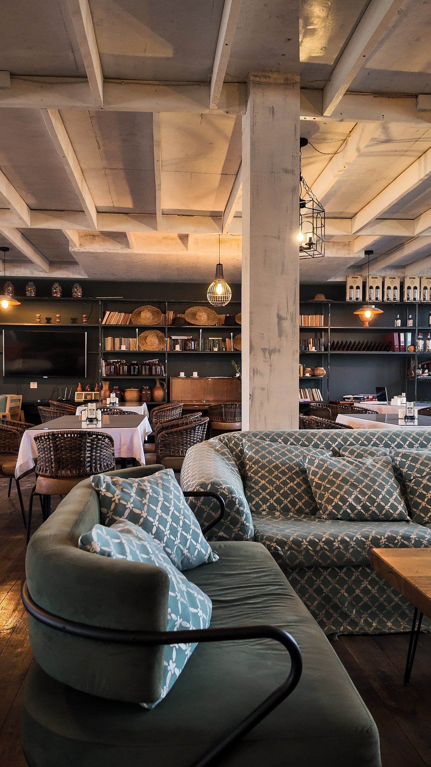 restaurant (2).jpg