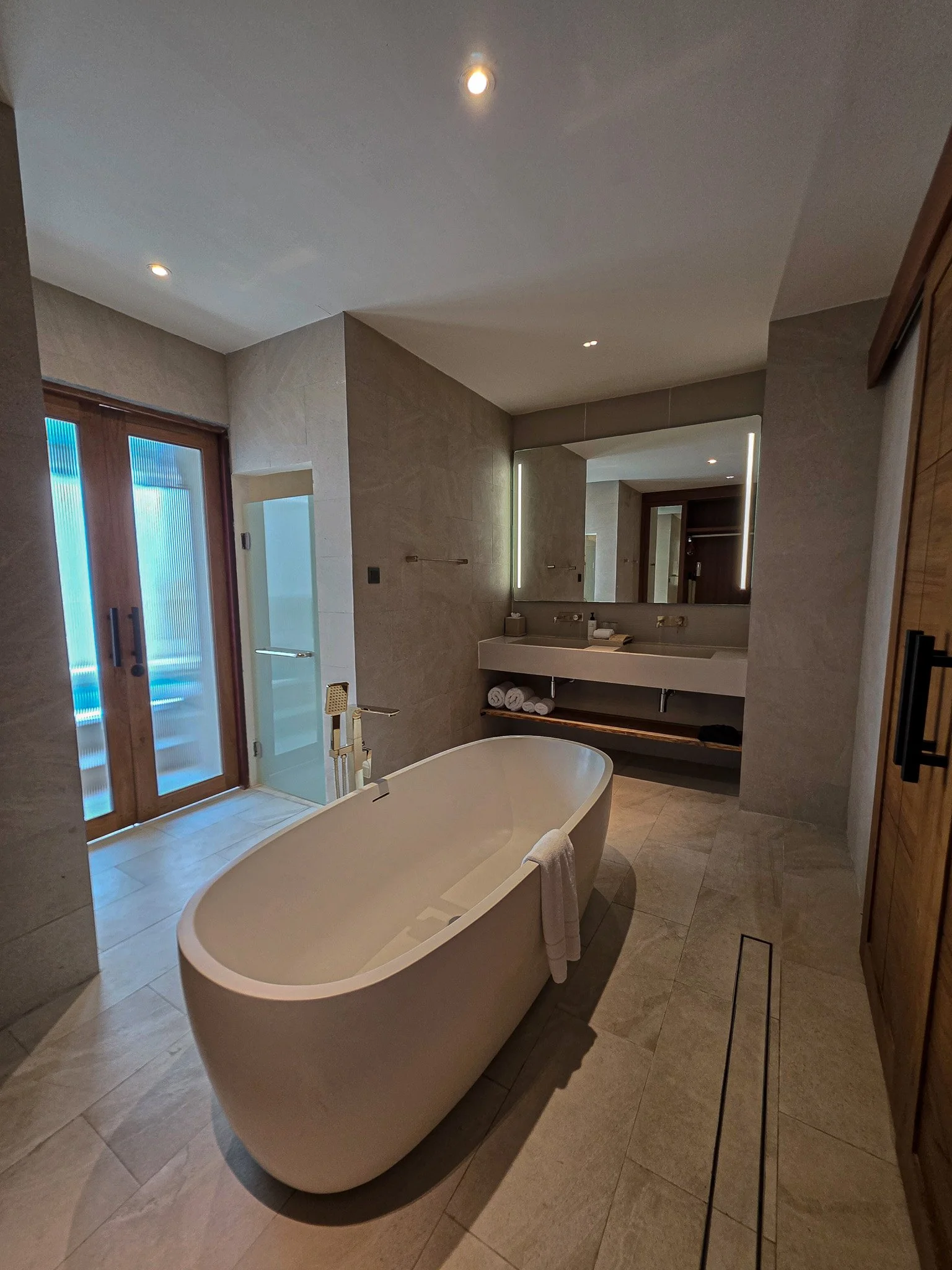 Bathroom-1.jpg