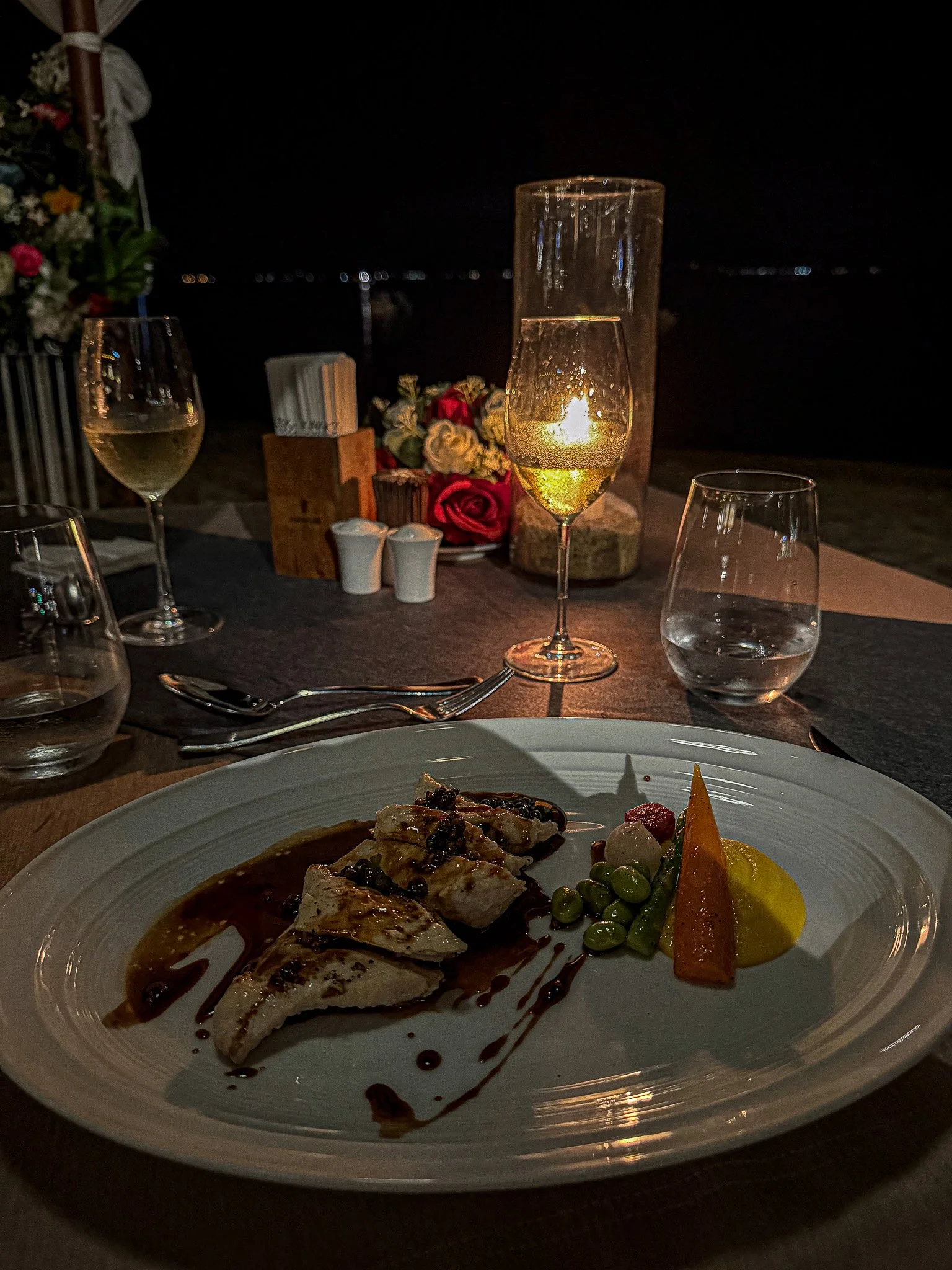 Dinner on the beach-1.jpg
