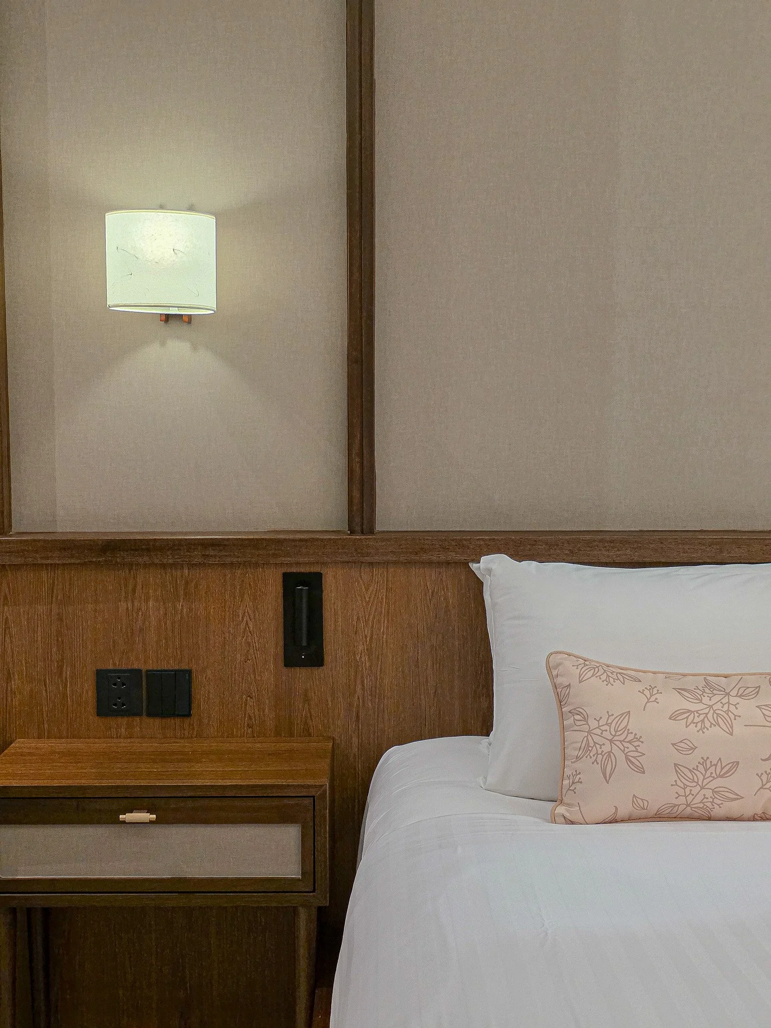 Room-3.jpg