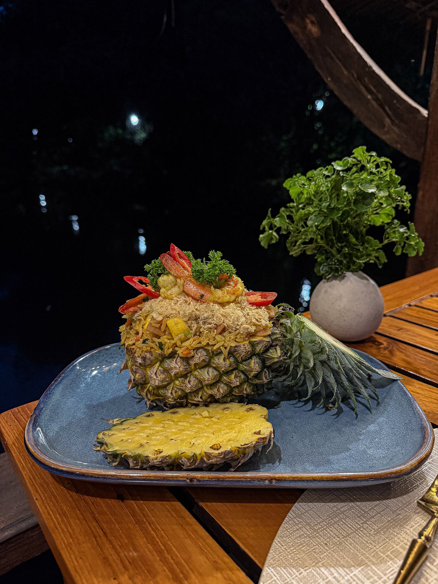 Restaurant-2.jpg